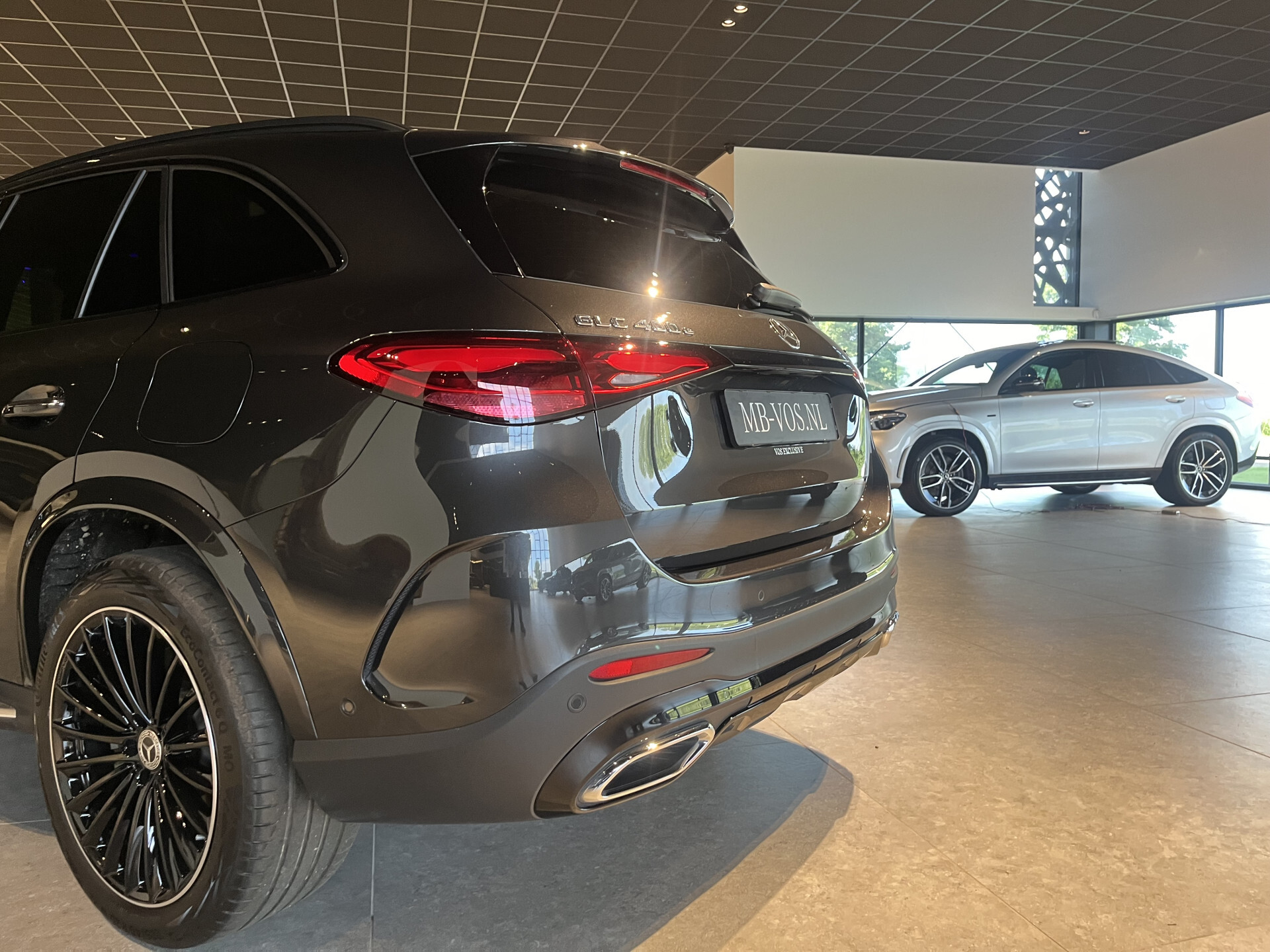 Mercedes-Benz GLC 400e 4-M AMG Burmester|Keyless|Massage|Distronic|Trekhaak|Panorama|21"|Night|HUD|Stoelkoeling Foto 11