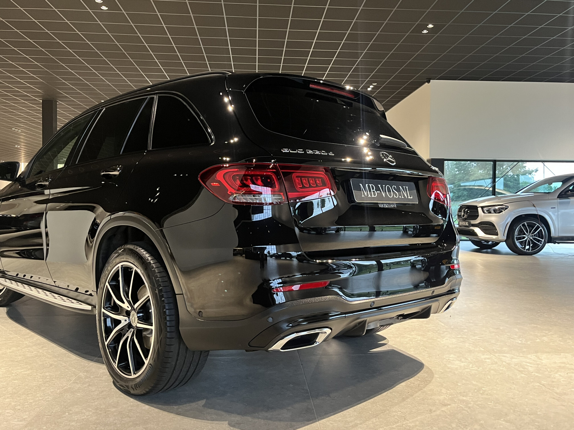 Mercedes-Benz GLC 220d 4-M AMG Night Facelift|Burmester|Panorama|Aut-Trekhaak|20"|Treeplanken|Camera|Sfeerverlichting Foto 38