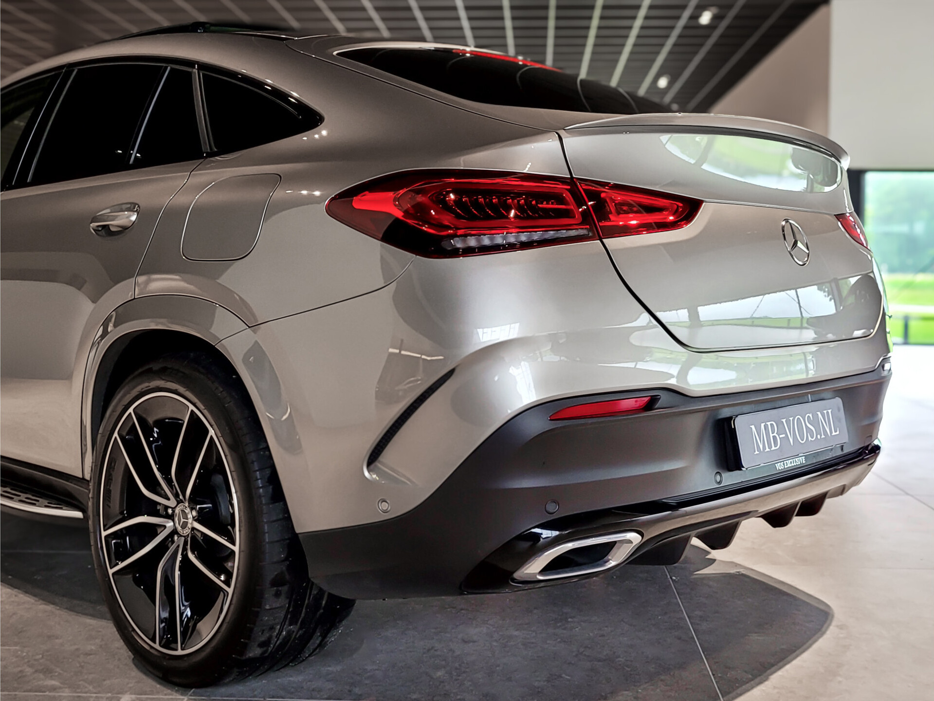 Mercedes-Benz GLE Coupé 350 e 4-M AMG Luchtvering|Massage|HUD|Distronic|Stoelkoeling|Trekhaak|Burmester|Night Foto 41