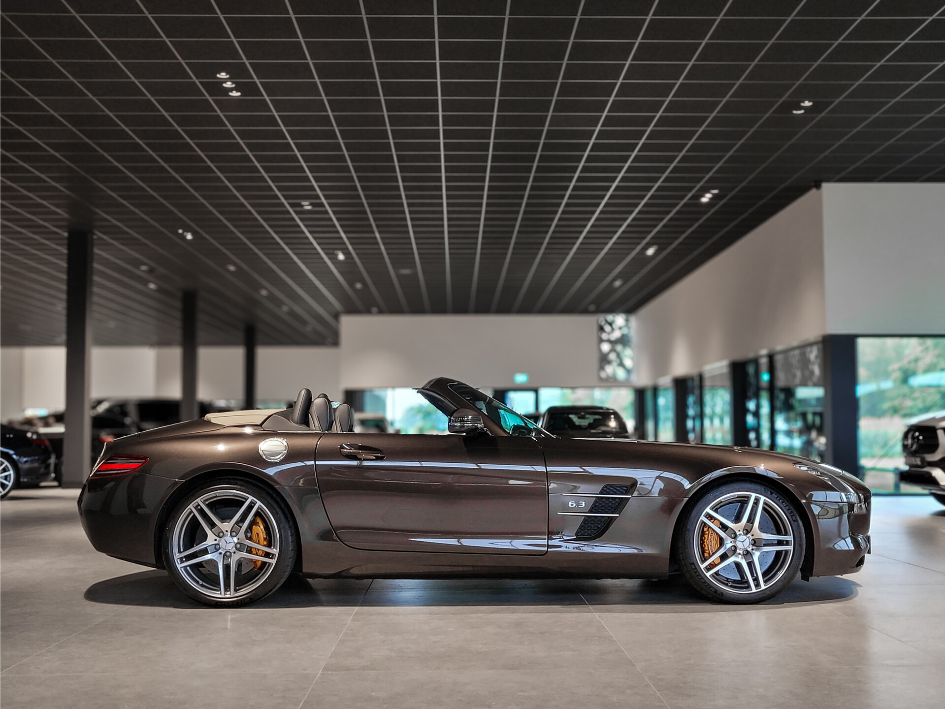 Mercedes-Benz SLS Roadster 6.3 AMG Keramisch|Designo|B&O|Sepang bruin Foto 6