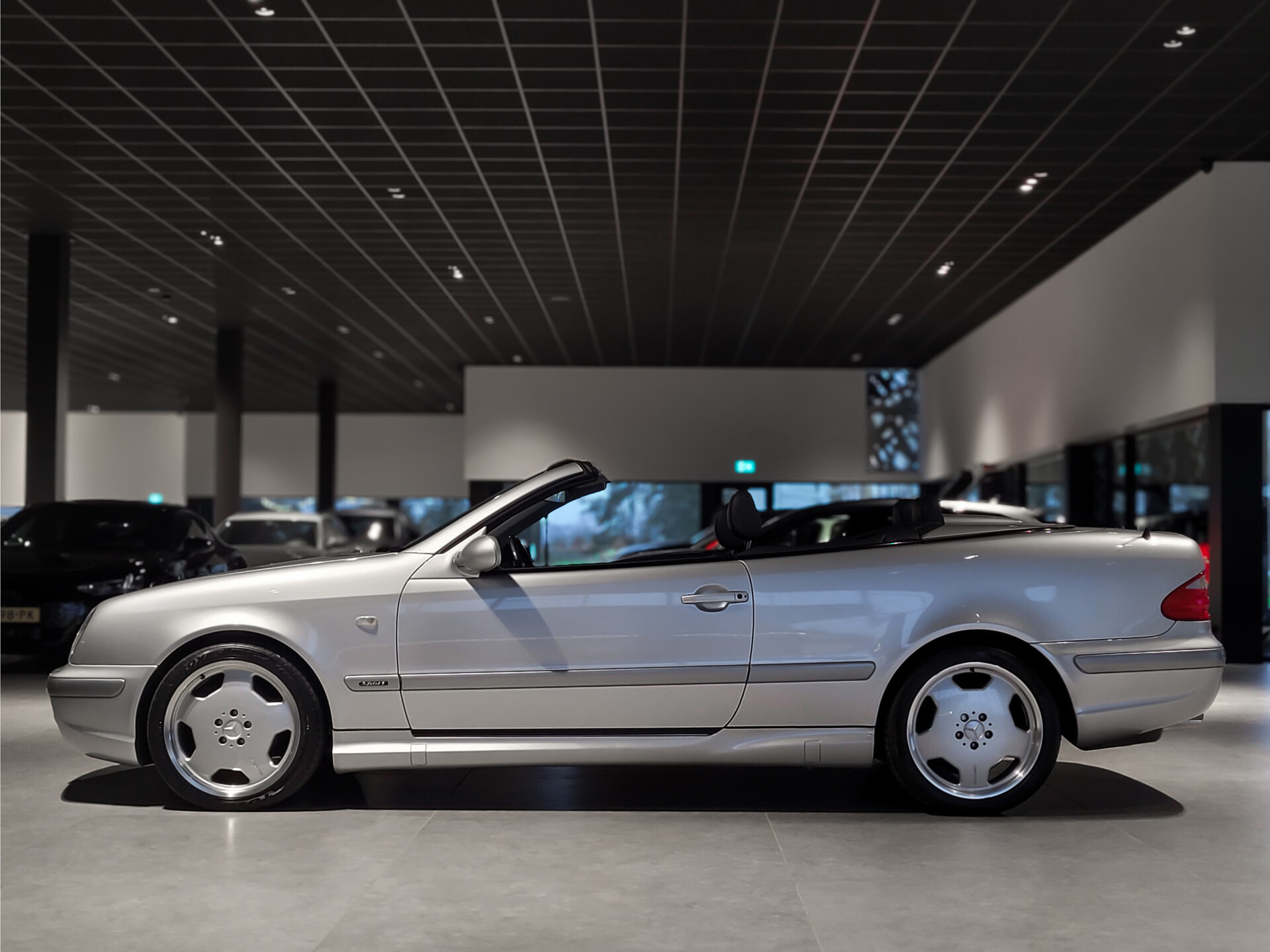 Mercedes-Benz CLK-Klasse Cabrio 320 AMG Sport|Leer|Comand|Bose|Xenon|Mem|ECC|Verw-stoelen Foto 7