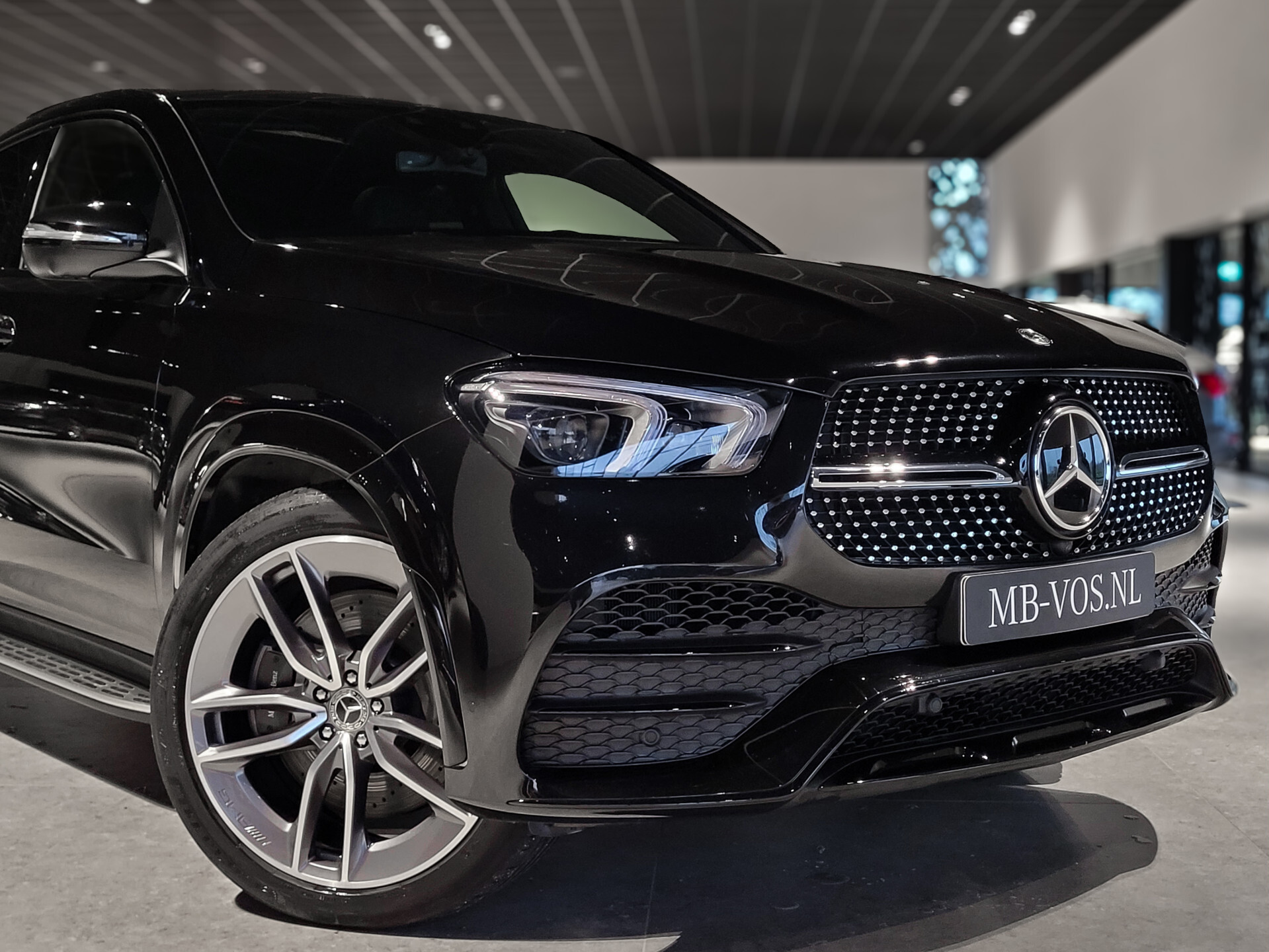 Mercedes-Benz GLE Coupé 400 d 4-M AMG Night Luchtvering|HUD|Rij-Assistentie|Keyless|Stoelkoeling|Trekhaak|Nappa Aut9 Foto 34