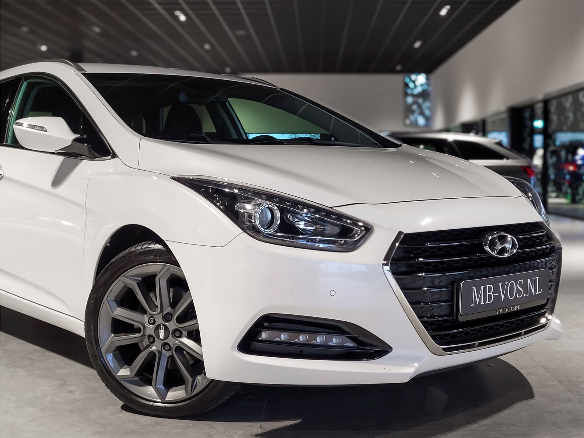 Hyundai i40 Wagon 1.6 GDI Essence 18"|Camera|Groot Navi|Lane Assist|NAP Foto 26