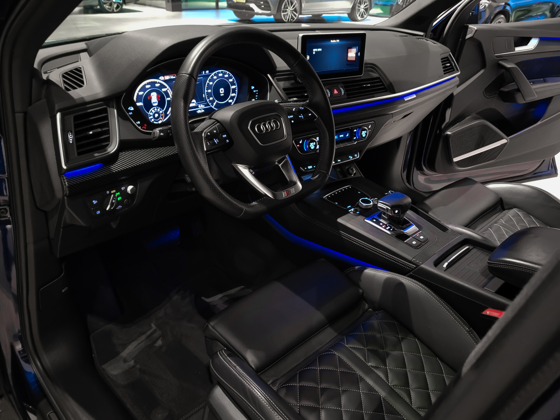 Audi Q5 55 TFSI e quattro Competition Luchtvering|HUD|B&O|Panorama|22"|Trekhaak|ACC Foto 18