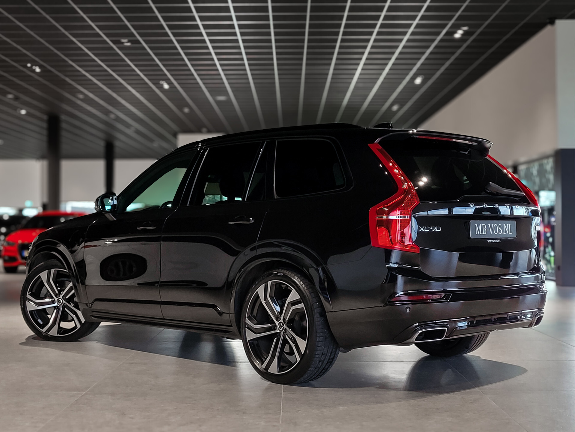 Volvo XC90 2.0 T8 Recharge AWD R-Design 7-Persoons|Luchtvering|Massage|HUD|Stoelkoeling|ACC|Keyless Foto 2