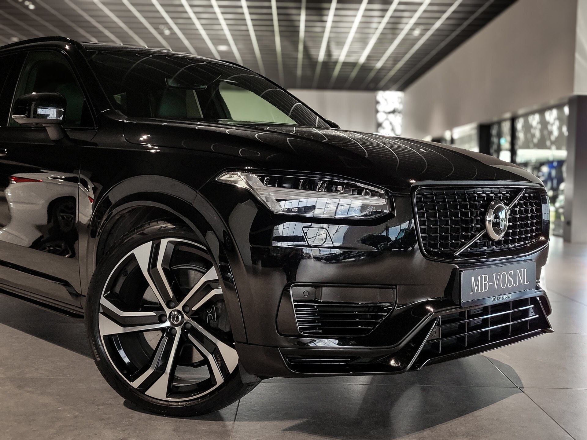 Volvo XC90 2.0 T8 Recharge AWD R-Design 7-Persoons|Luchtvering|Massage|HUD|Stoelkoeling|ACC|Keyless Foto 34