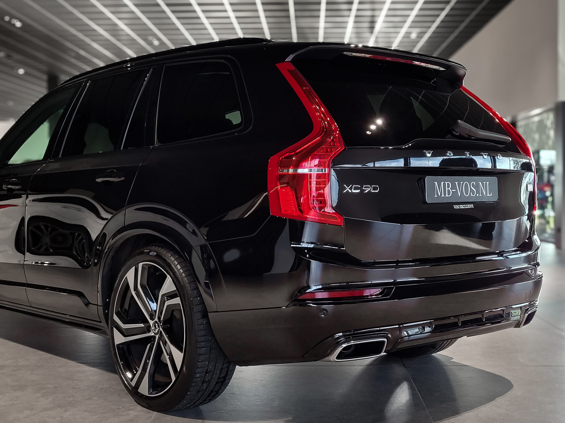 Volvo XC90 2.0 T8 Recharge AWD R-Design 7-Persoons|Luchtvering|Massage|HUD|Stoelkoeling|ACC|Keyless Foto 35