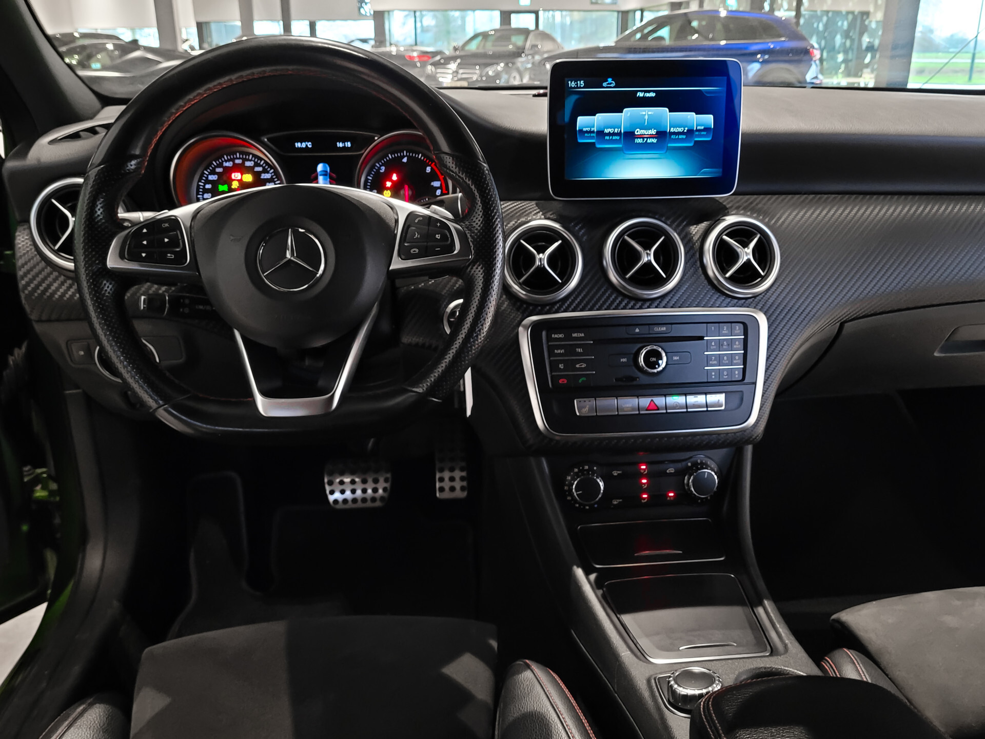 Mercedes-Benz A-Klasse 180 d AMG Facelift Night|Ambition|Verw-Stln|LED|NL Auto|Volledige historie Aut7 Foto 24