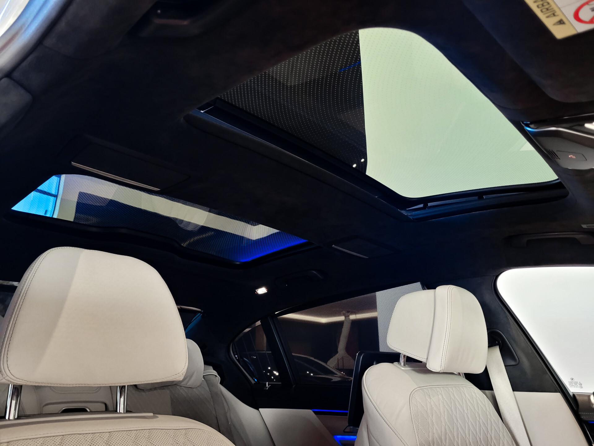 BMW 7 Serie 745Le xDrive M-Sport High Executive Lounge Seating|Klaptafels|B&W|4*Massage|Laser|Sky Lounge Foto 53