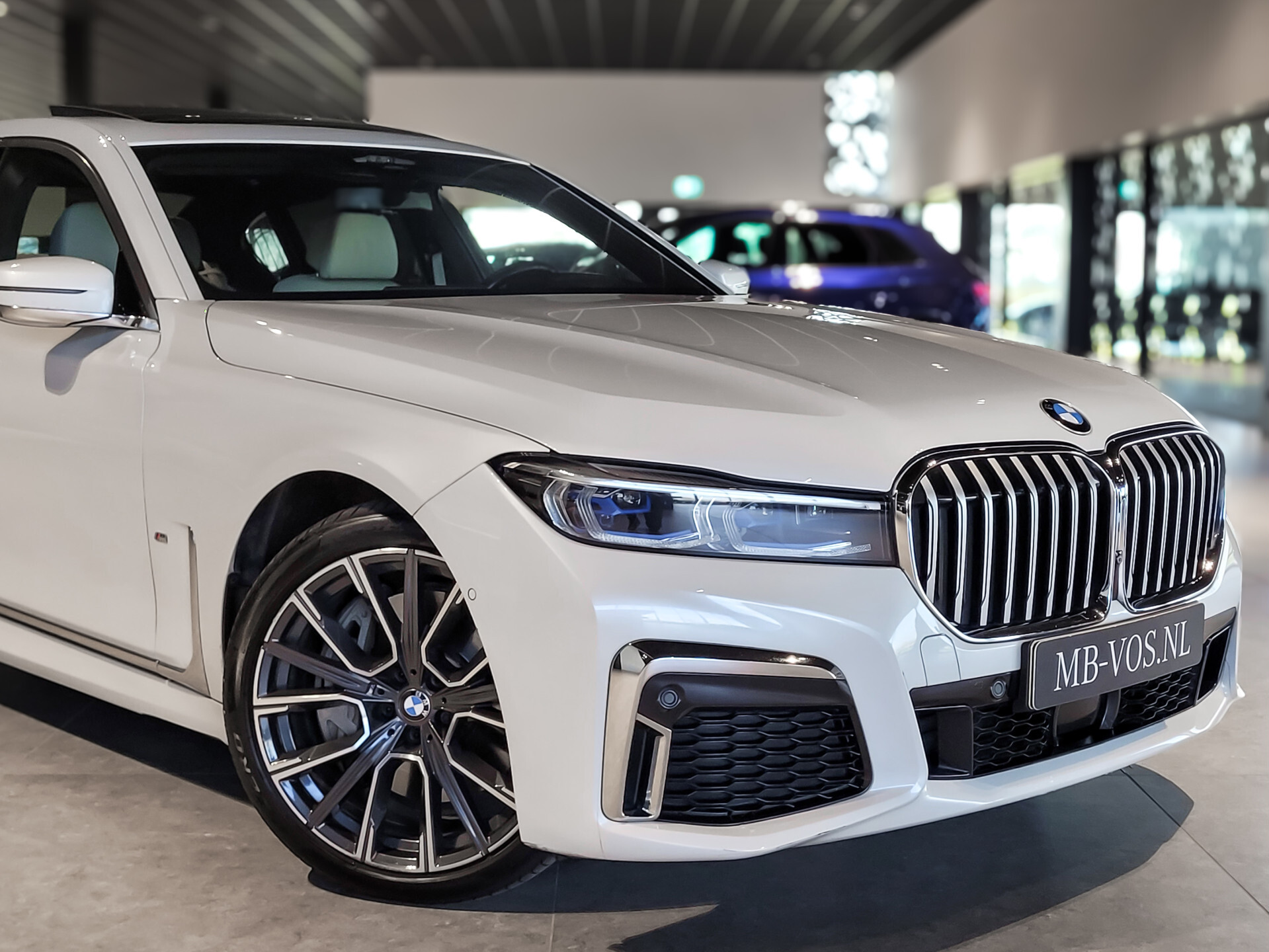 BMW 7 Serie 745Le xDrive M-Sport High Executive Lounge Seating|Klaptafels|B&W|4*Massage|Laser|Sky Lounge Foto 56