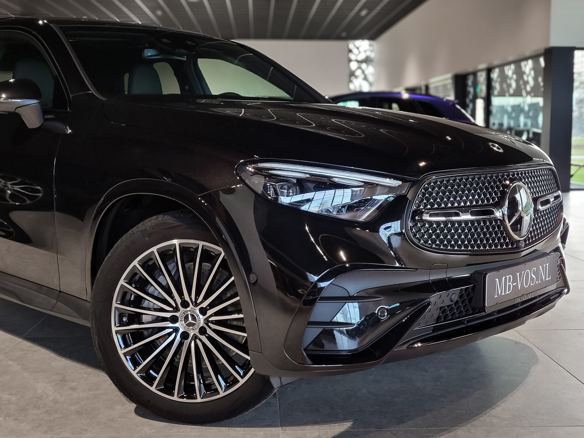 Mercedes-Benz GLC Coupé 400e 4-M AMG Night|Luchtvering|Achterassturing|Massage|ACC|HUD|Keyless|Nappa|Panorama|Trekhaak Foto 37