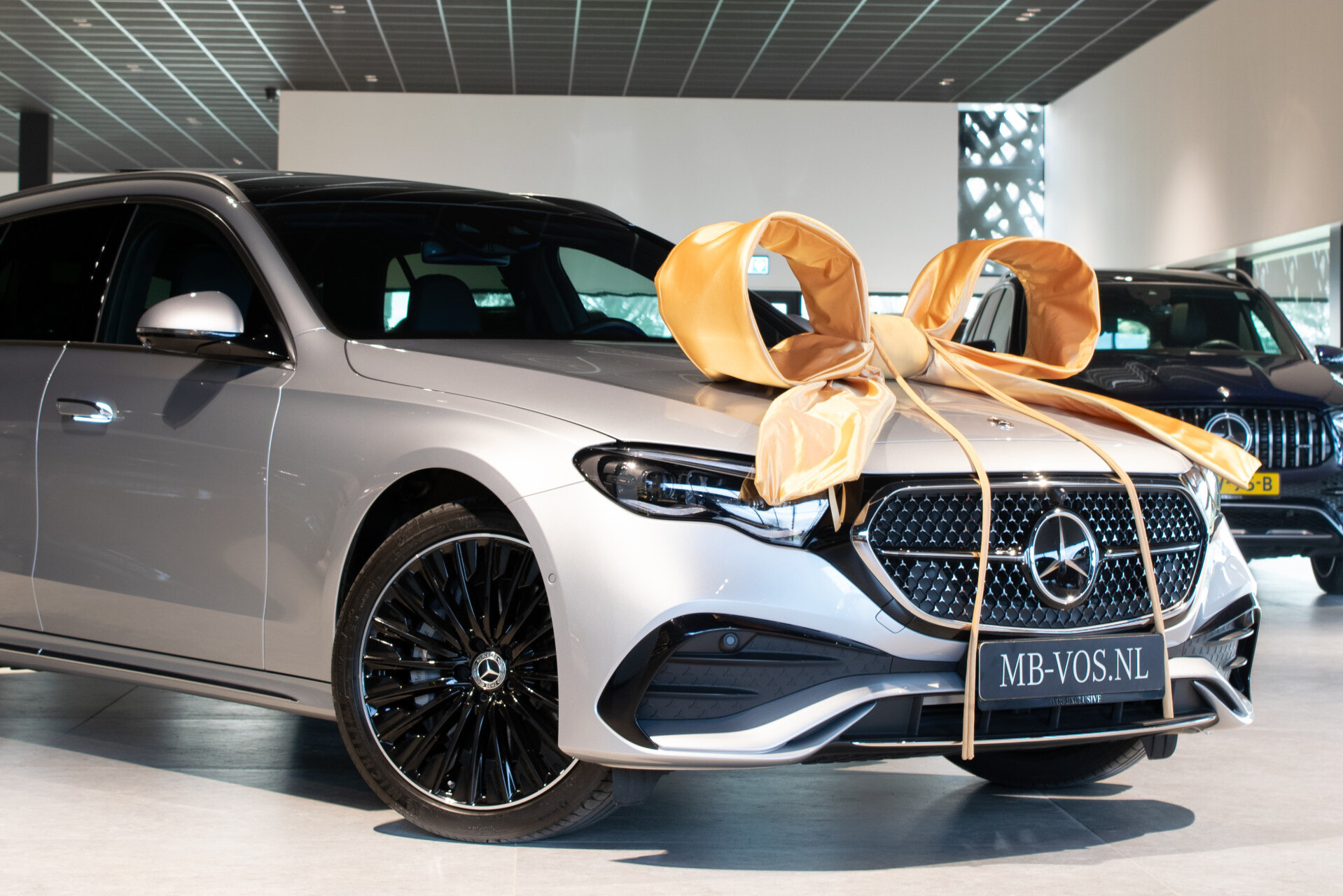 Mercedes-Benz E-Klasse Estate 300 de 4-M AMG Luchtvering|ACC|Keyless|Burmester 4D|Mem|Dynamic Light|Trekhaak|360 Foto 42