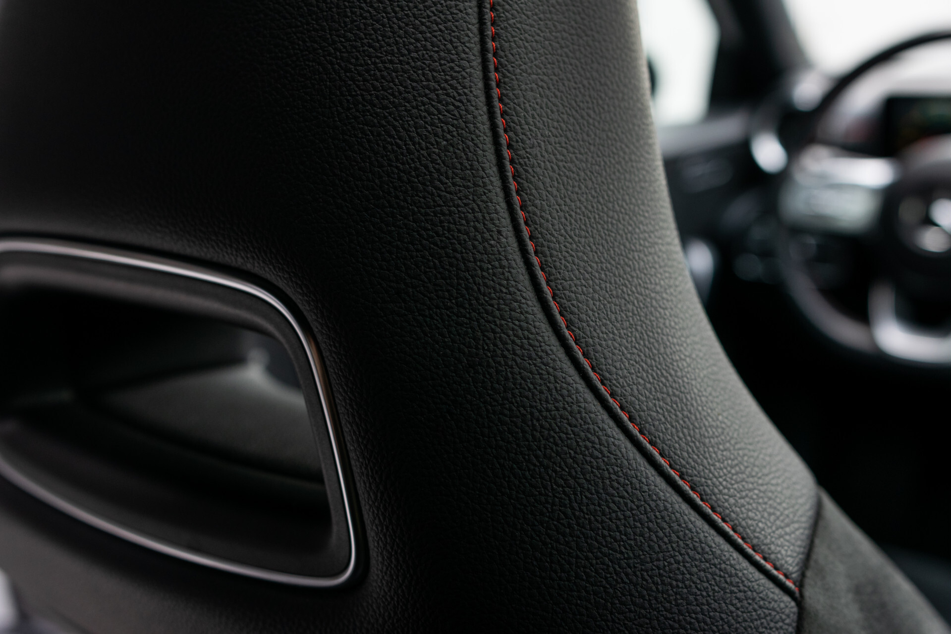 Mercedes-Benz A-Klasse 180 d AMG Night|Panorama|Widescreen|LED|MBUX Aut7 Foto 36