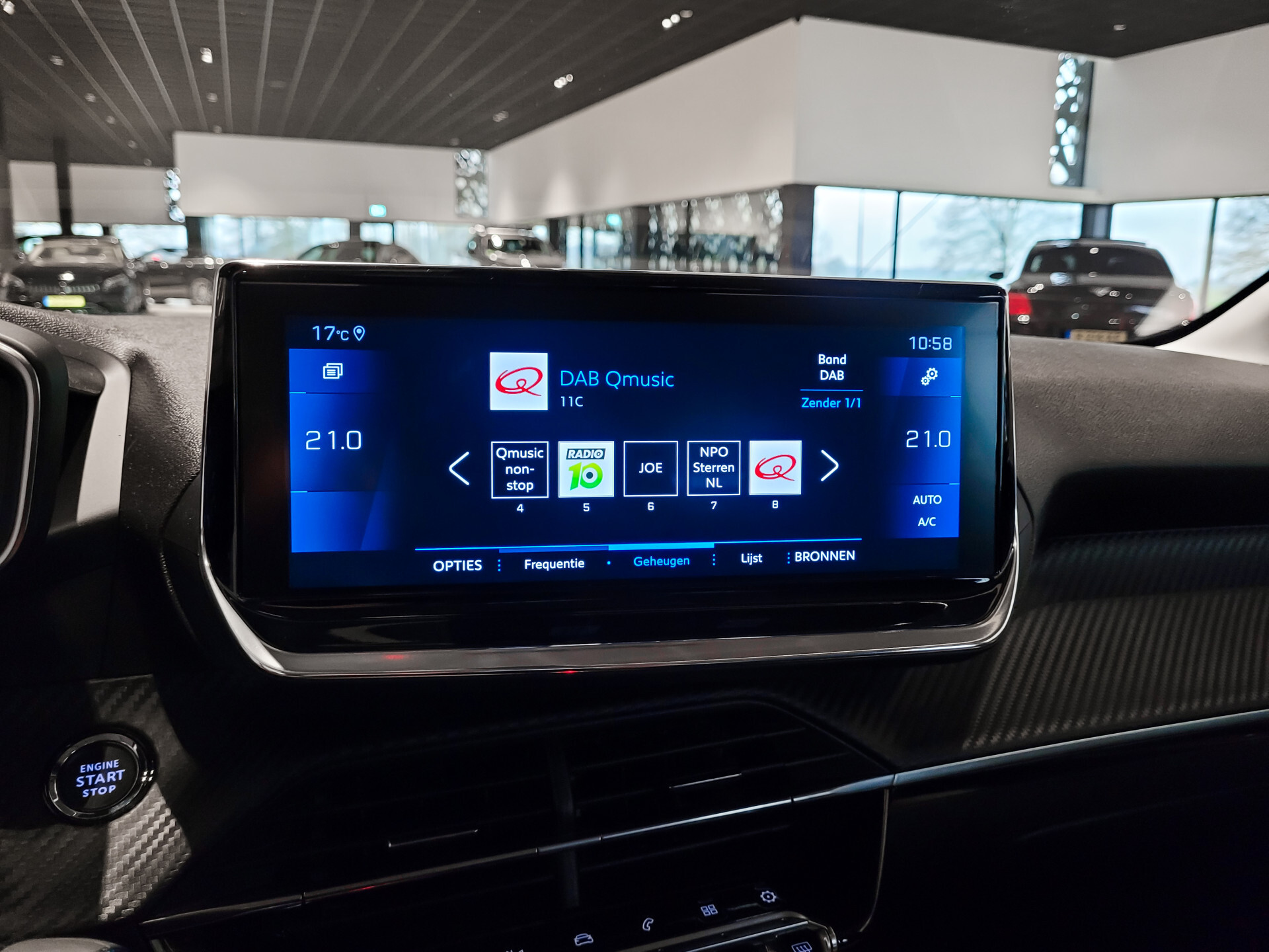Peugeot 208 1.2 PureTech Allure Automaat Pack Drive Assist Plus|Pack Connect|Carplay|Groot navigatie|NL auto Foto 11