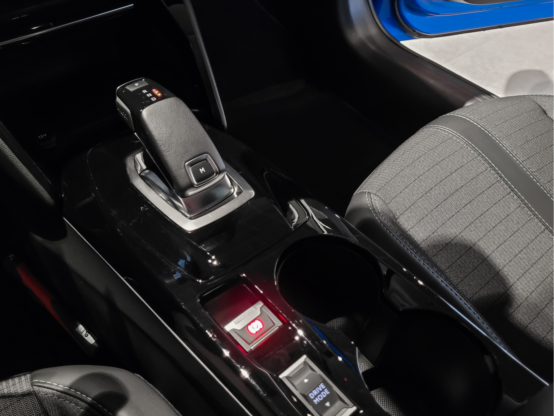Peugeot 208 1.2 PureTech Allure Automaat Pack Drive Assist Plus|Pack Connect|Carplay|Groot navigatie|NL auto Foto 26