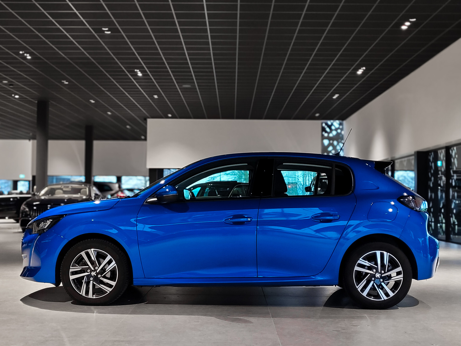 Peugeot 208 1.2 PureTech Allure Automaat Pack Drive Assist Plus|Pack Connect|Carplay|Groot navigatie|NL auto Foto 4