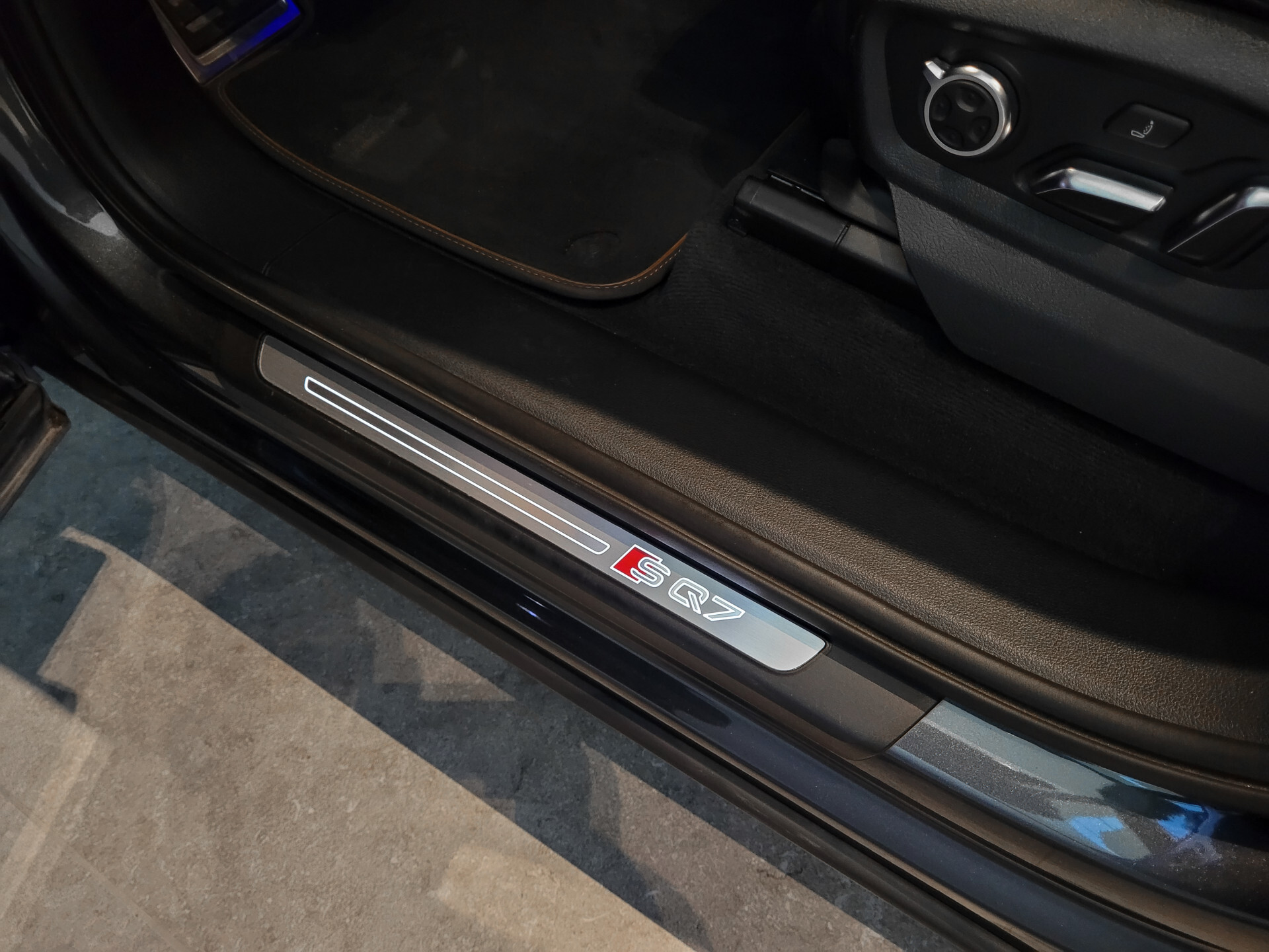 Audi SQ7 4.0 TDI Quattro Pro Line + 7p Ceramic|Exclusive|Bang&Olufsen|Full Option|Nieuwprijs €204.820 Foto 17