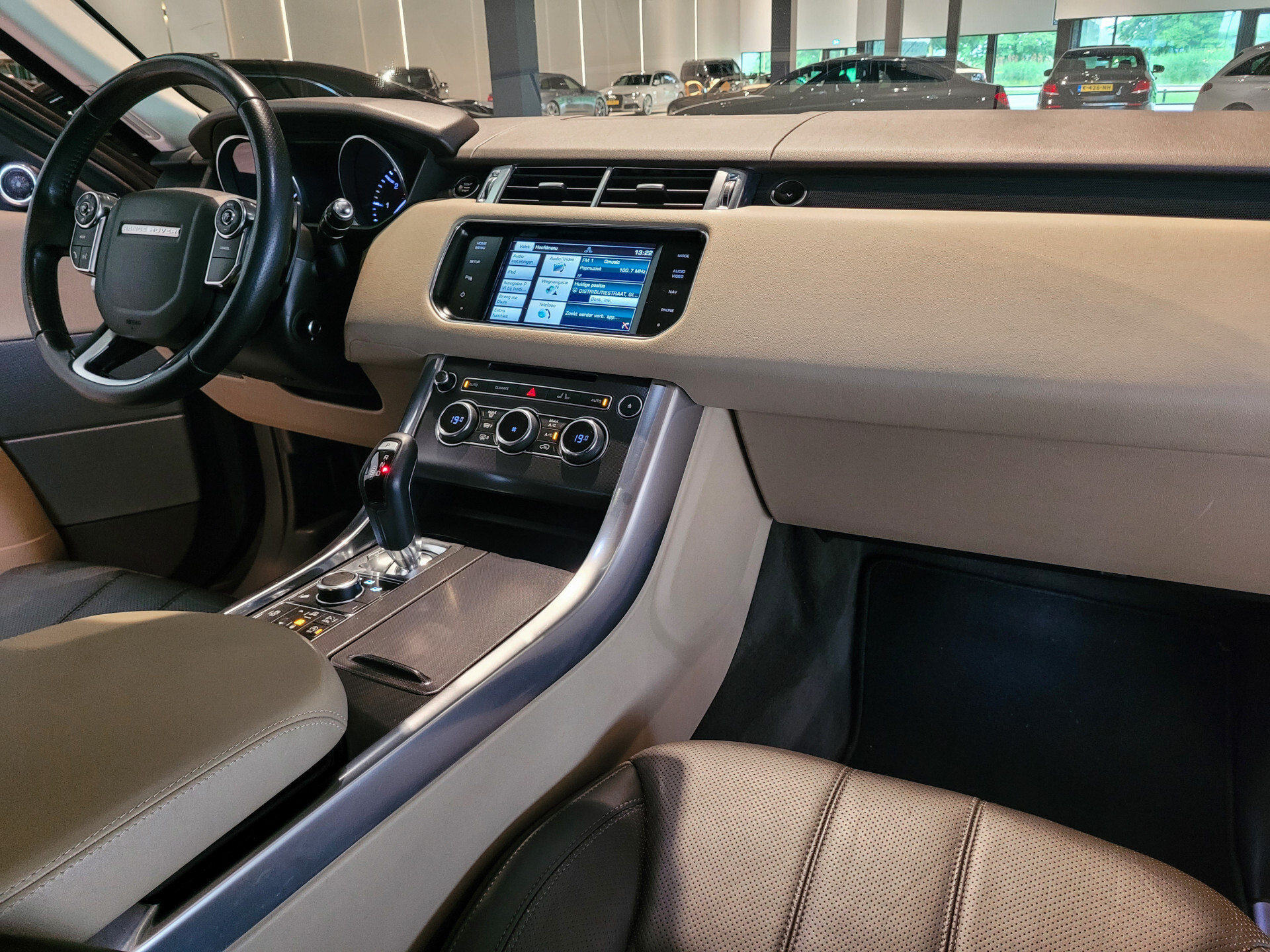 Land Rover Range Rover Sport 3.0 SDV6 HSE Dynamic Panorama|21"|Camera|4xStoelverwarming|Ambientlight Foto 22