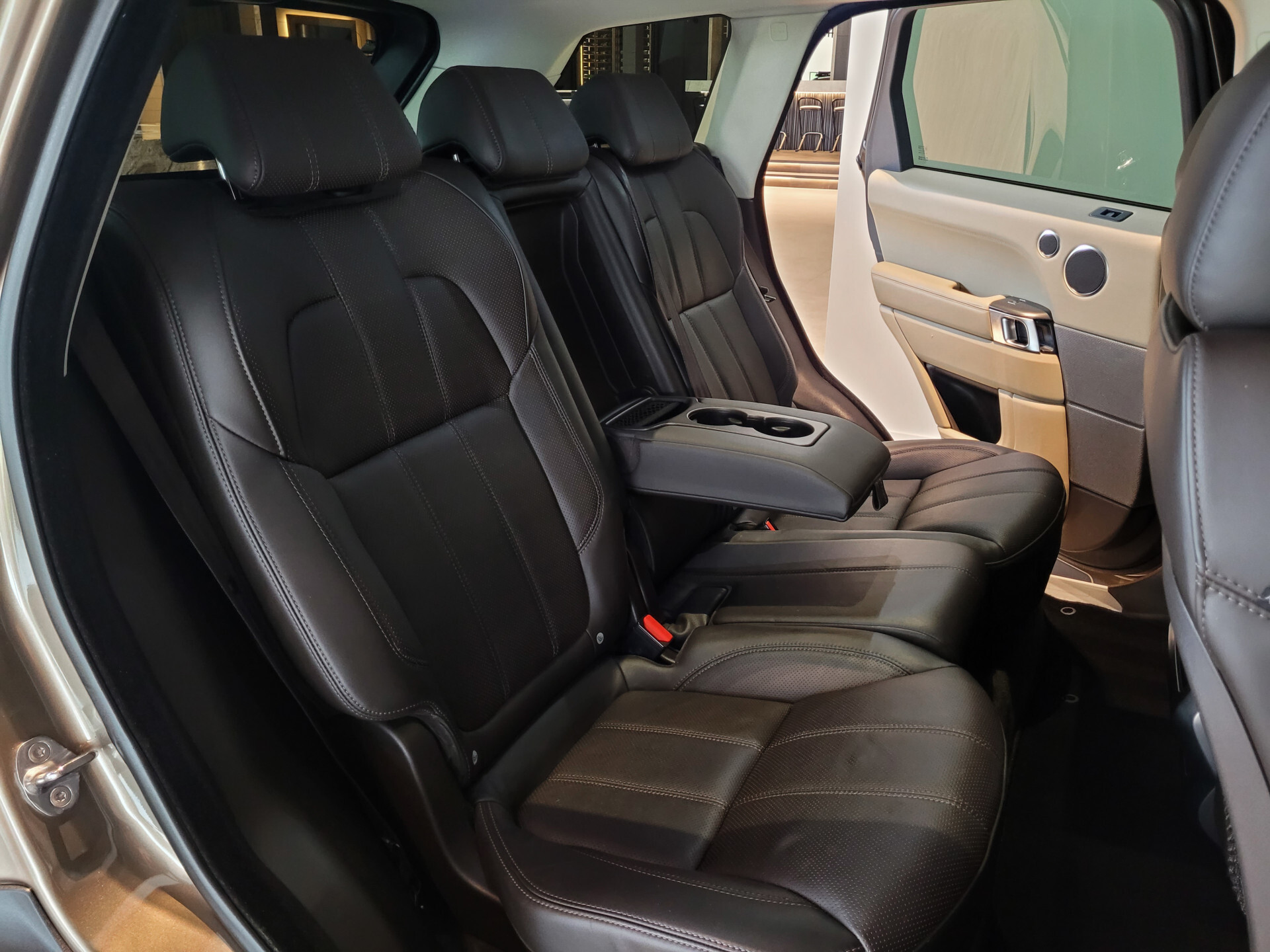 Land Rover Range Rover Sport 3.0 SDV6 HSE Dynamic Panorama|21"|Camera|4xStoelverwarming|Ambientlight Foto 7