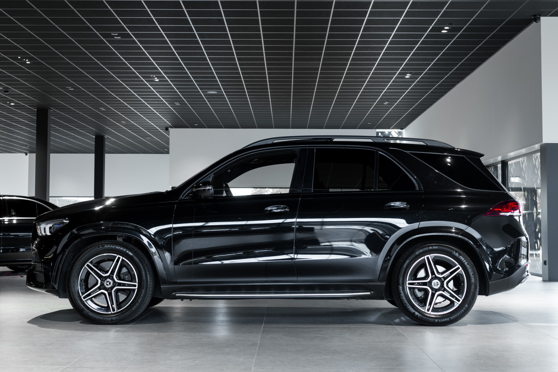 Mercedes-Benz GLE 450 4-M AMG Night|Luchtvering|Keyless|ACC|Pano|Trekhaak|Burmester|Mem|360|BTW Aut9 Foto 4