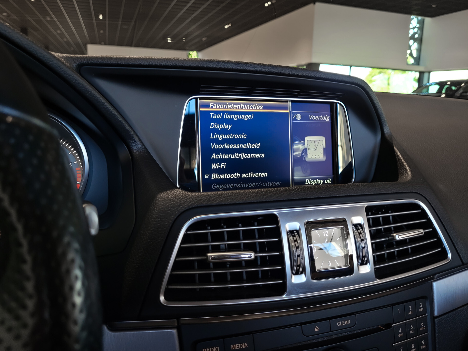 Mercedes-Benz E-Klasse Cabrio 500 AMG Distronic|Keyless|Harman-Kardon|19"|Aircap-scarf|Camera|Aut7 Foto 17