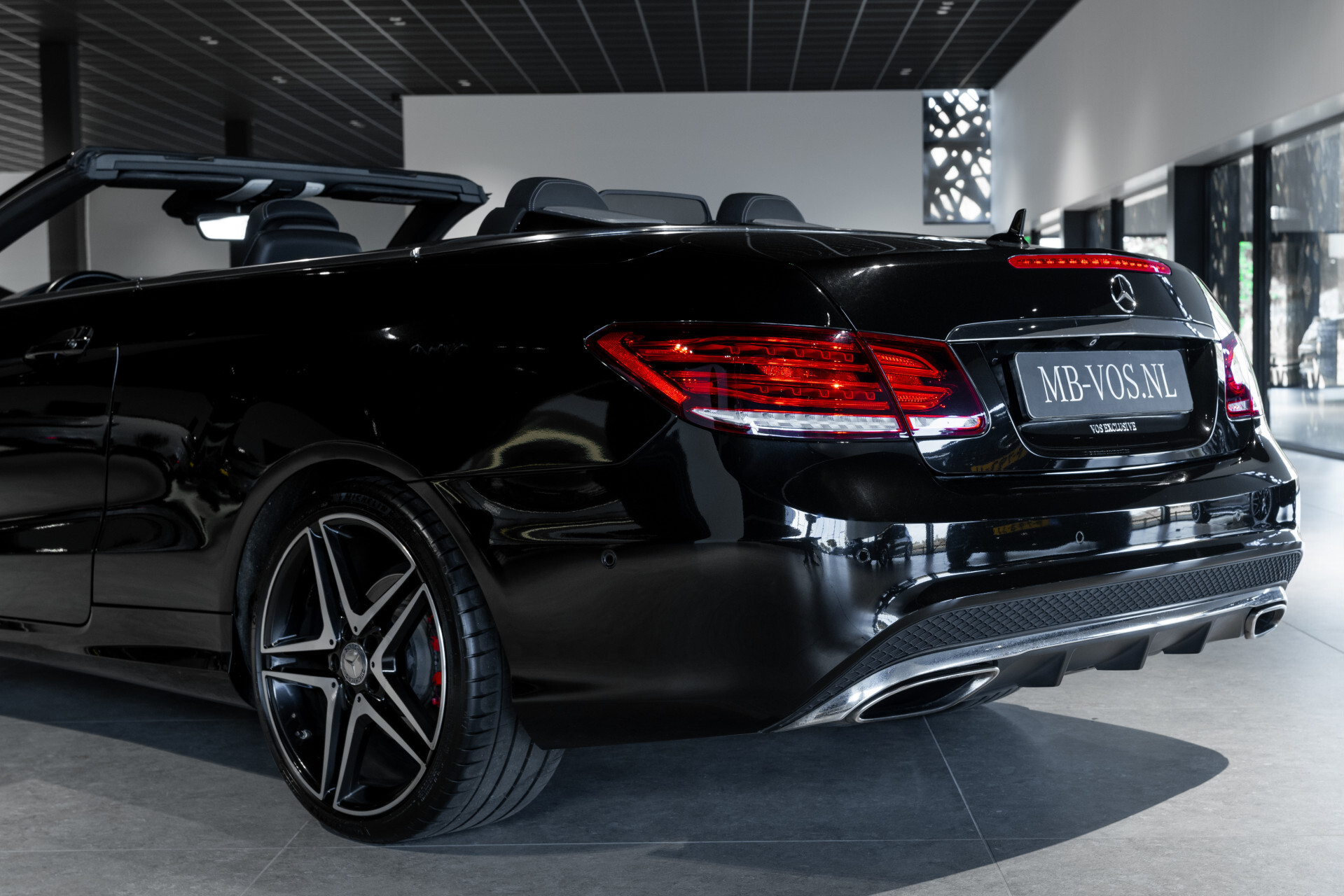 Mercedes-Benz E-Klasse Cabrio 500 AMG Distronic|Keyless|Harman-Kardon|19"|Aircap-scarf|Camera|Aut7 Foto 30