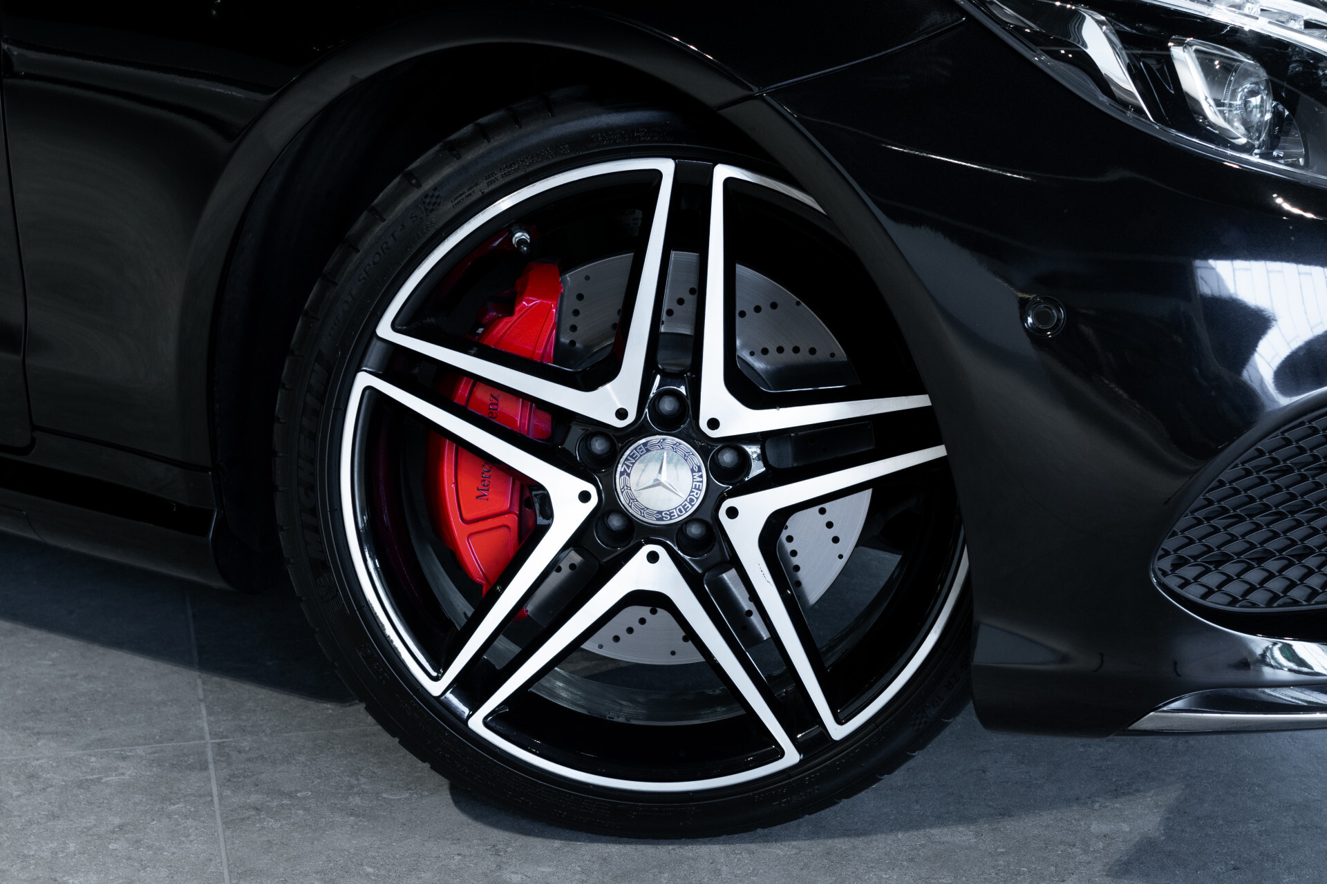 Mercedes-Benz E-Klasse Cabrio 500 AMG Distronic|Keyless|Harman-Kardon|19"|Aircap-scarf|Camera|Aut7 Foto 31
