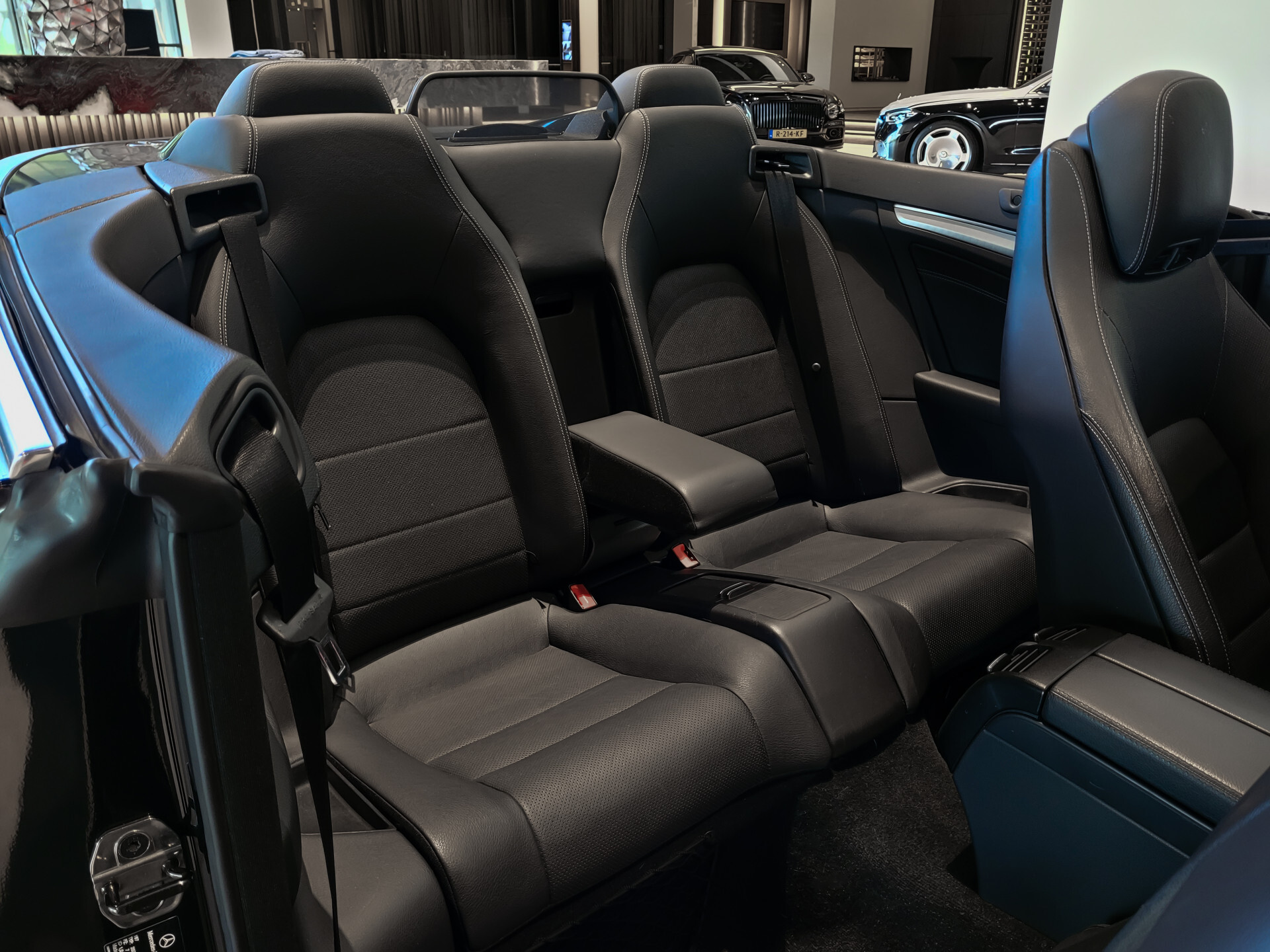 Mercedes-Benz E-Klasse Cabrio 500 AMG Distronic|Keyless|Harman-Kardon|19"|Aircap-scarf|Camera|Aut7 Foto 9