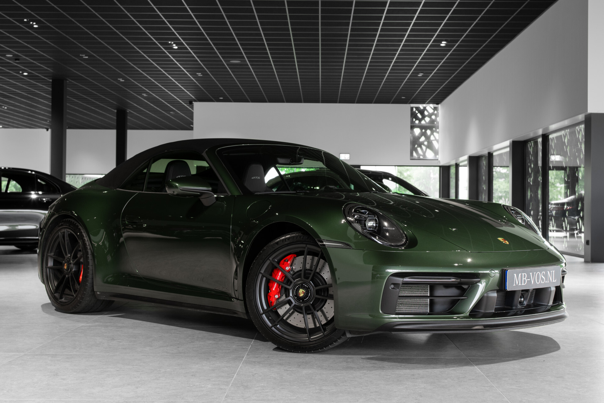 Porsche 911 Cabrio 3.0 Carrera 4 GTS Achterassturing|18-weg|Bose|Keyless|ACC|Carbon|360|PPF|New service Foto 2