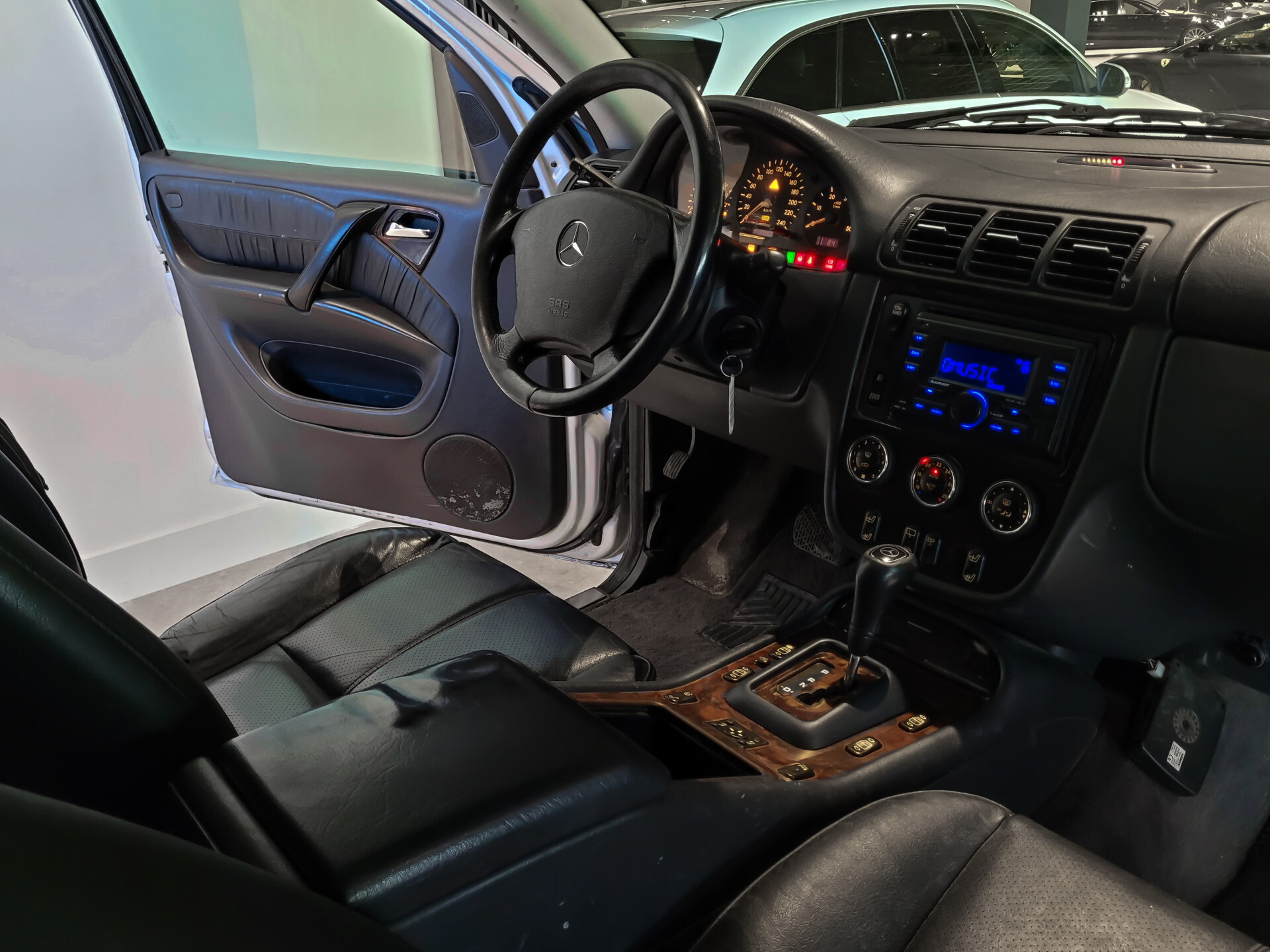 Mercedes-Benz M-Klasse ML 270 Cdi 4-M VAN Facelift|Trekhaak|Leer|Ecc Aut5 Foto 12
