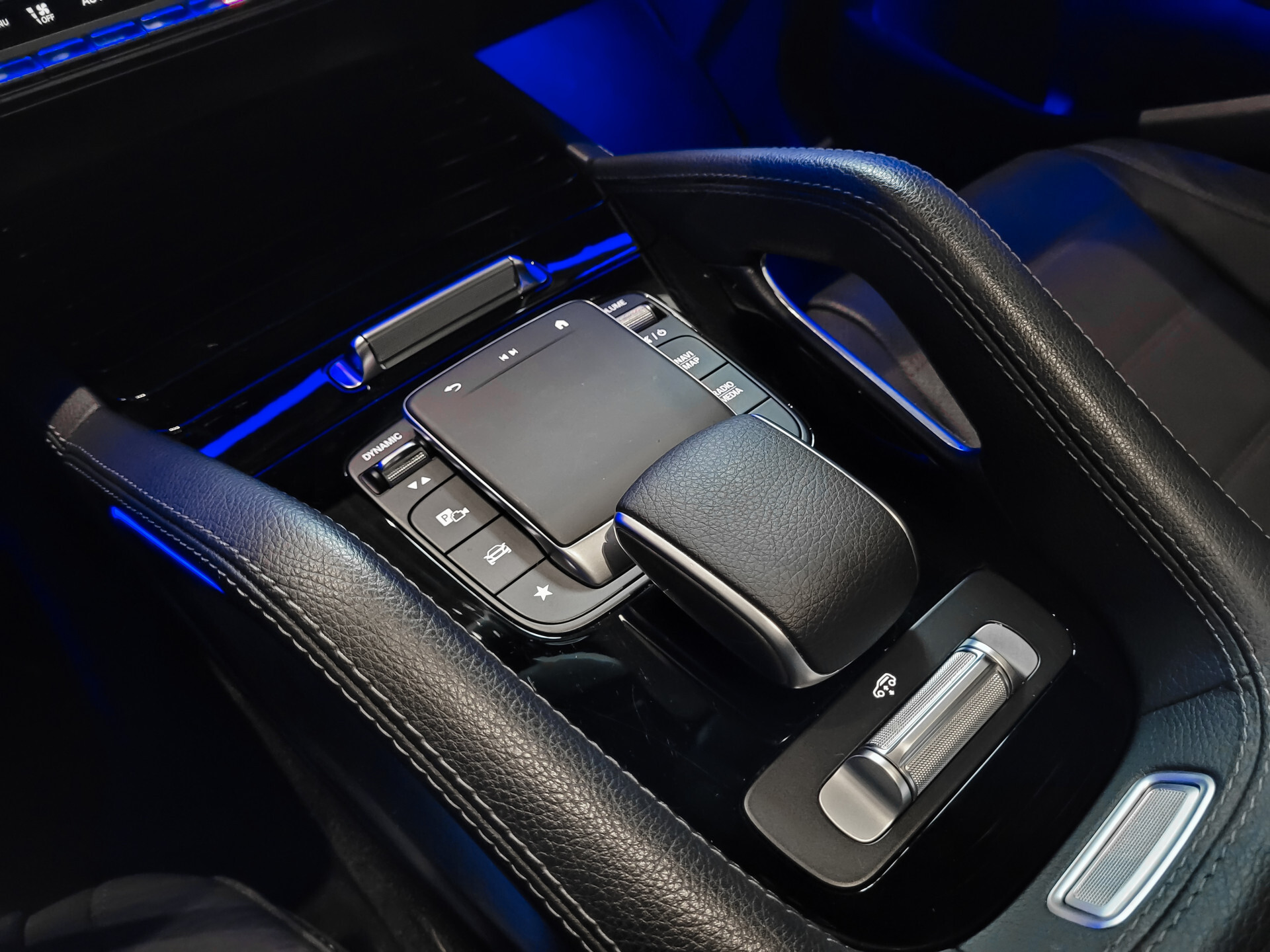 Mercedes-Benz GLE 450 d 4-M AMG 7-Pers|Keyless|ACC|HUD|Standkachel|360|Stoelkoeling|Pano|Luchtvering|Air-Balance Foto 22