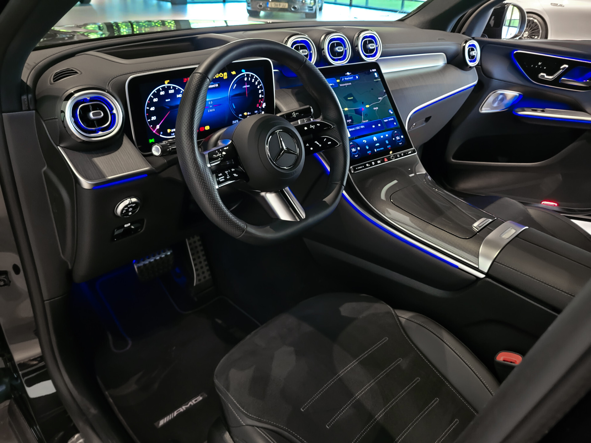 Mercedes-Benz GLC Coupé 400e 4-M AMG Night|Achterassturing|Luchtvering|ACC|Keyless|HUD|Trekhaak|360|Burmester|Mem Foto 17