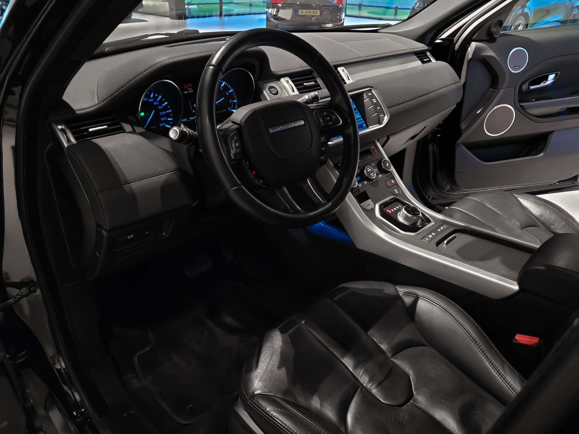Land Rover Range Rover Evoque 2.0 Si 4WD Pure Business Edition Panorama|Meridian|Blackline|Trekhaak|NL Auto|New Service Foto 14
