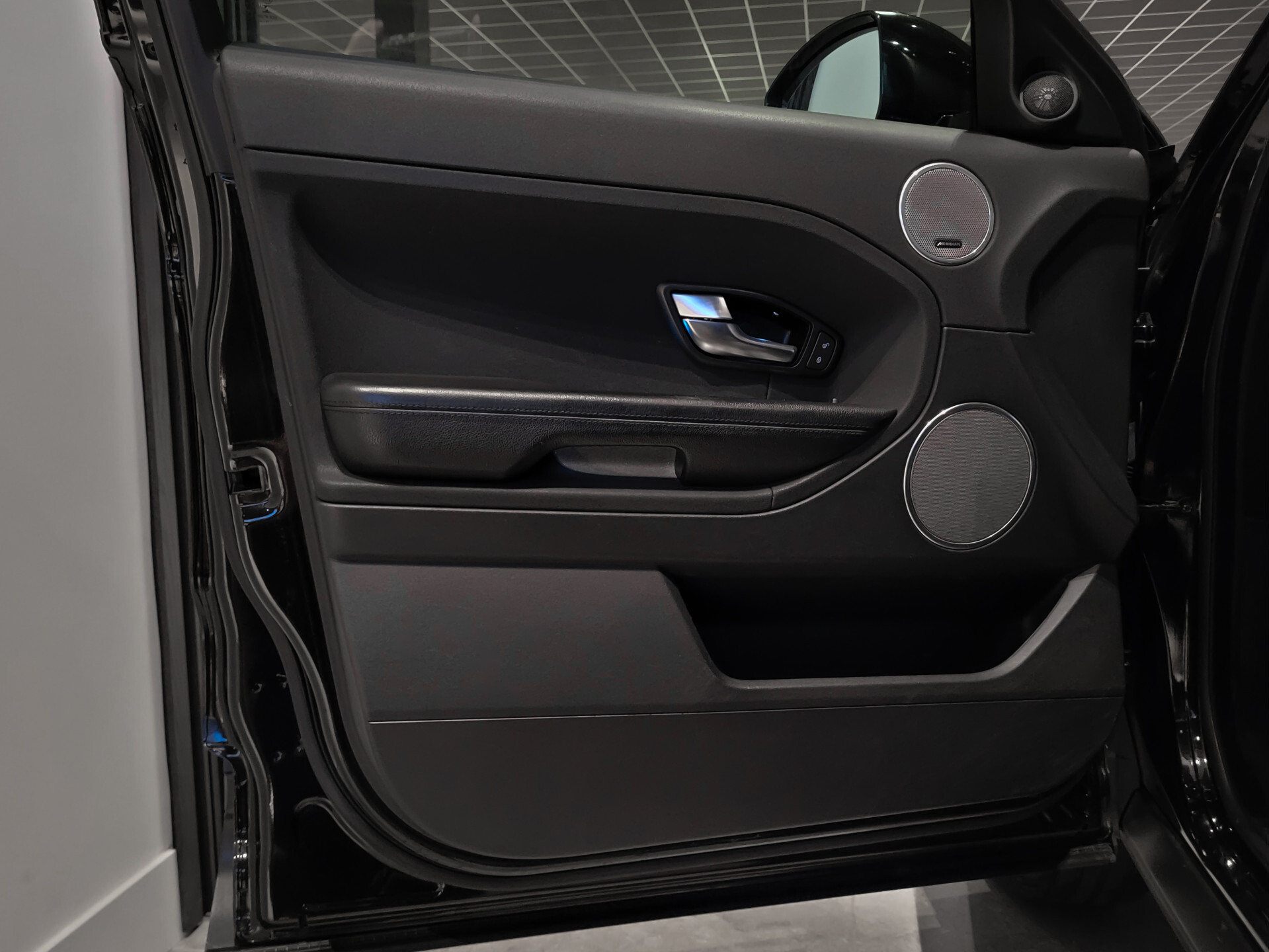 Land Rover Range Rover Evoque 2.0 Si 4WD Pure Business Edition Panorama|Meridian|Blackline|Trekhaak|NL Auto|New Service Foto 8