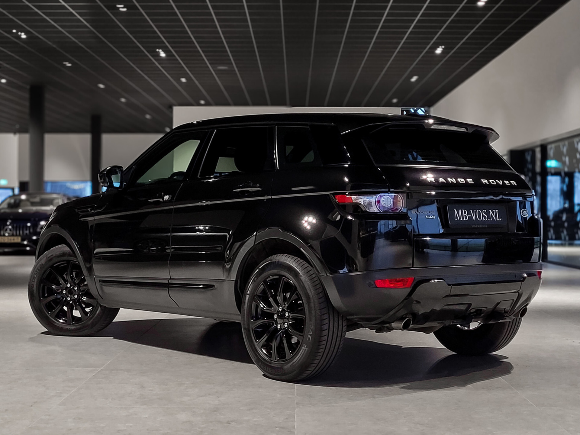 Land Rover Range Rover Evoque 2.0 Si 4WD Pure Business Edition Panorama|Meridian|Blackline|Trekhaak|NL Auto|New Service Foto 2