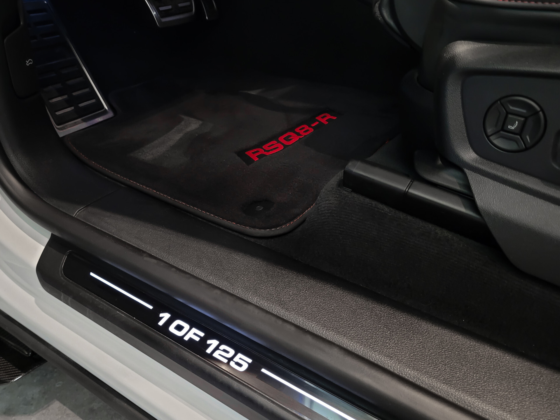 Audi RSQ8-R ABT 1 OF 125 740pk Gletscherwit metallic|Carbon|B&O|Massage|BTW Foto 20
