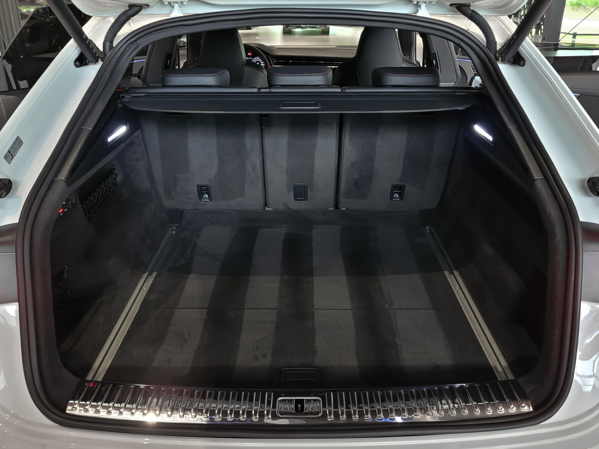 Audi RSQ8-R ABT 1 OF 125 740pk Gletscherwit metallic|Carbon|B&O|Massage|BTW Foto 49
