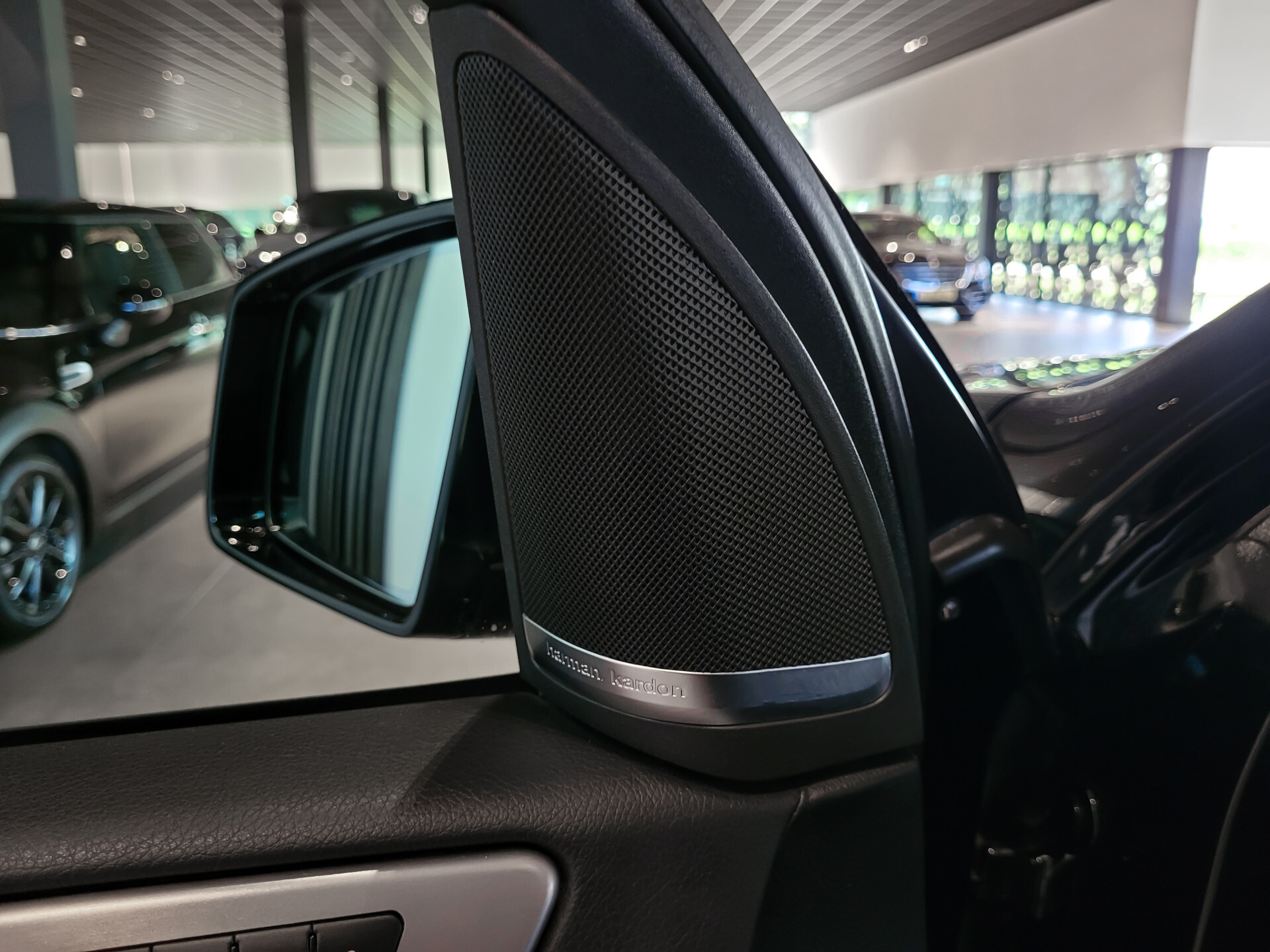 Mercedes-Benz M-Klasse 350 4-M AMG Luchtvering|ACC|Harman-Kardon|Trekhaak|Camera|Memory|Schuifdak Foto 10