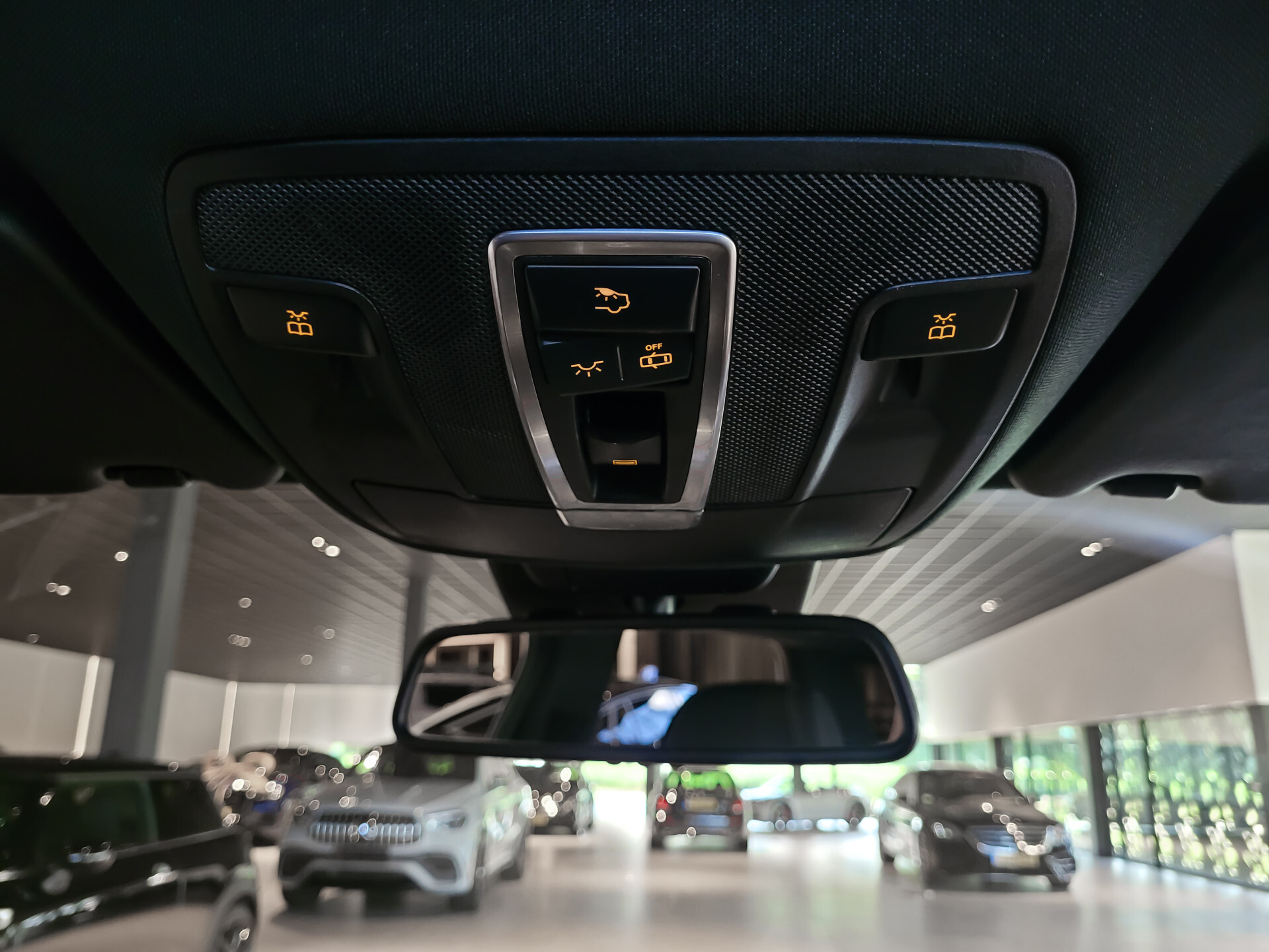 Mercedes-Benz M-Klasse 350 4-M AMG Luchtvering|ACC|Harman-Kardon|Trekhaak|Camera|Memory|Schuifdak Foto 24