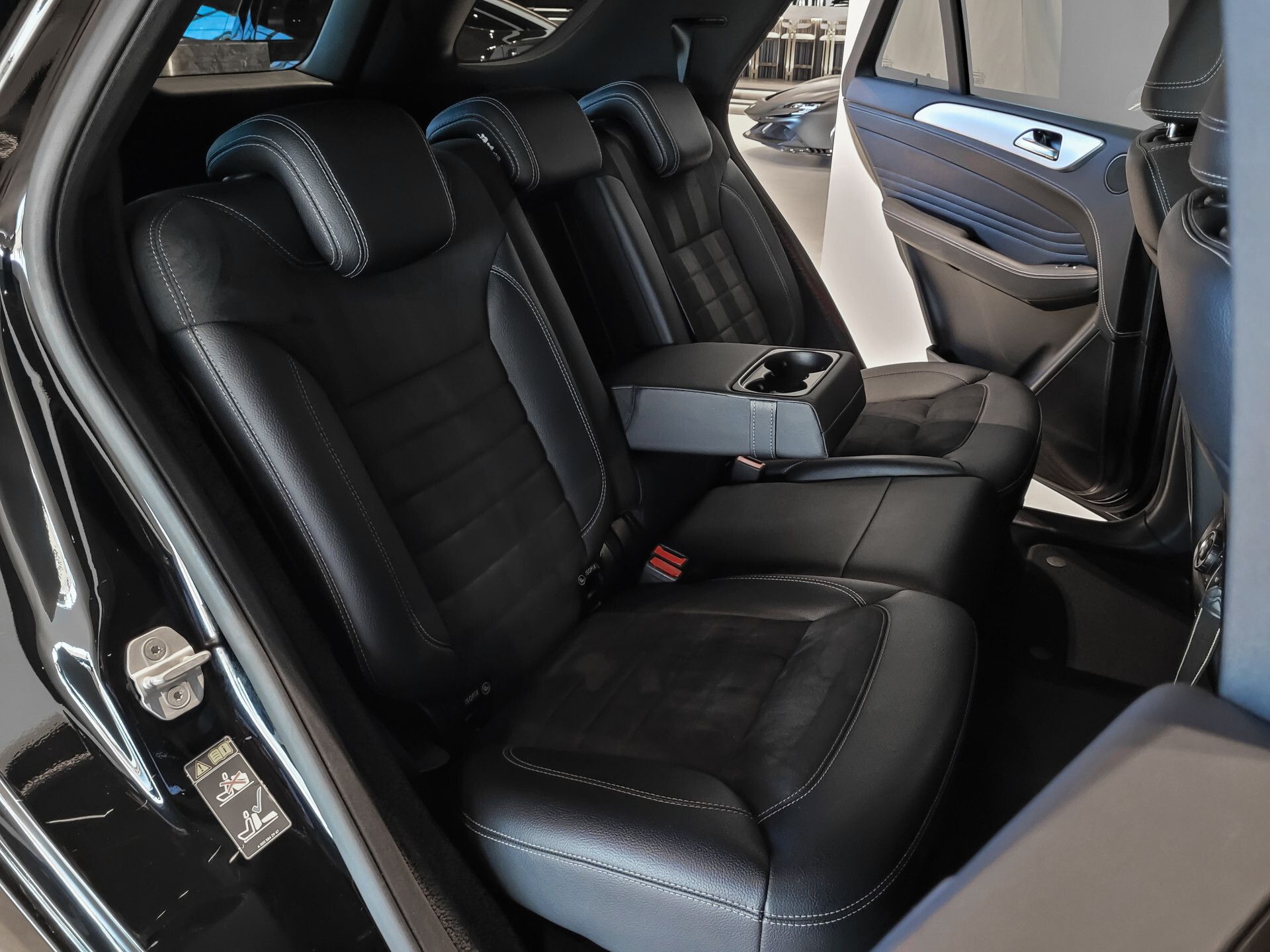 Mercedes-Benz M-Klasse 350 4-M AMG Luchtvering|ACC|Harman-Kardon|Trekhaak|Camera|Memory|Schuifdak Foto 7
