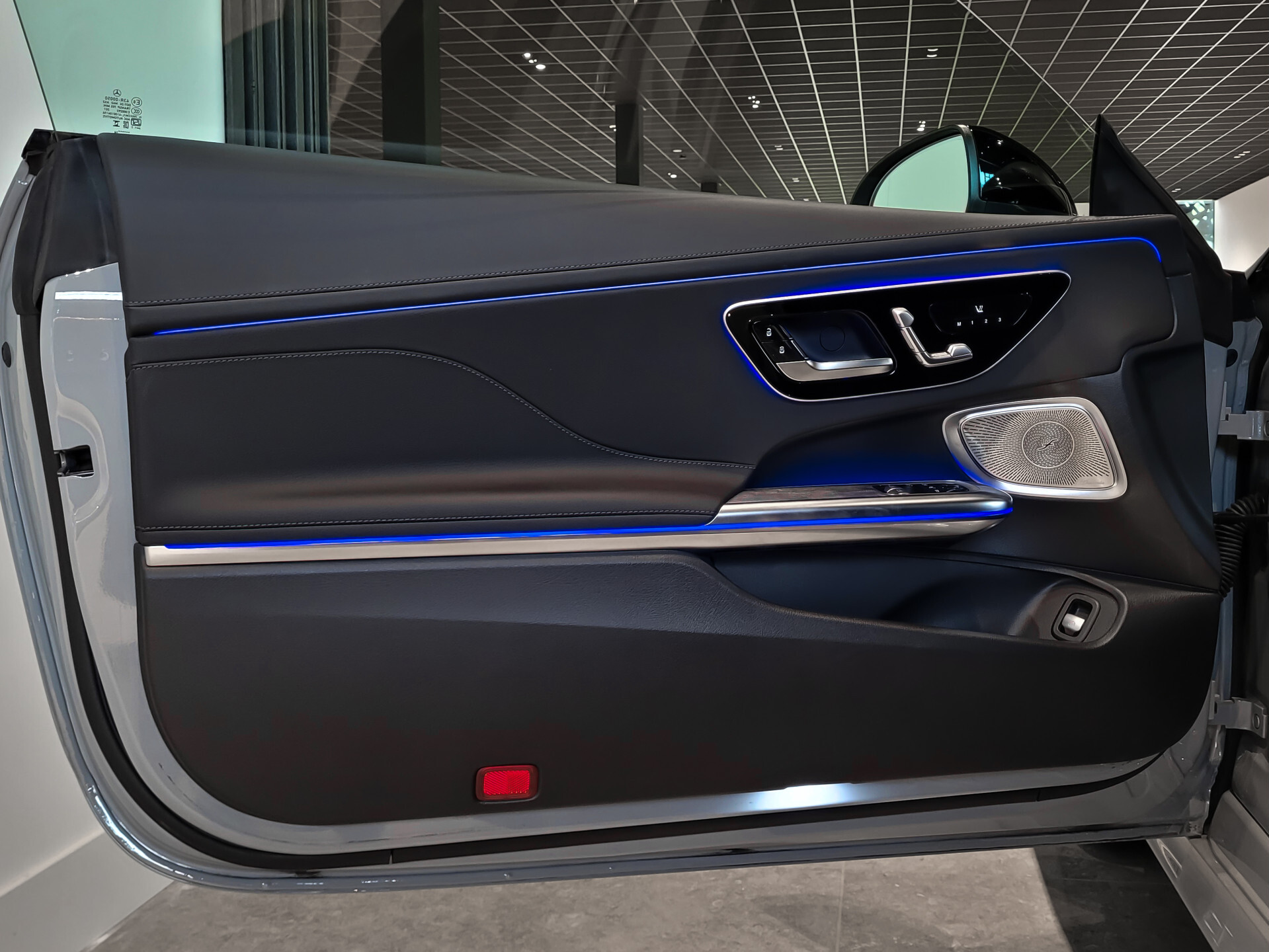 Mercedes-Benz CLE Coupé 200 AMG Night|Panorama|Distronic|Keyless|Digital Light|Burmester 3D|Mem|Verw-stuur|20" Foto 9