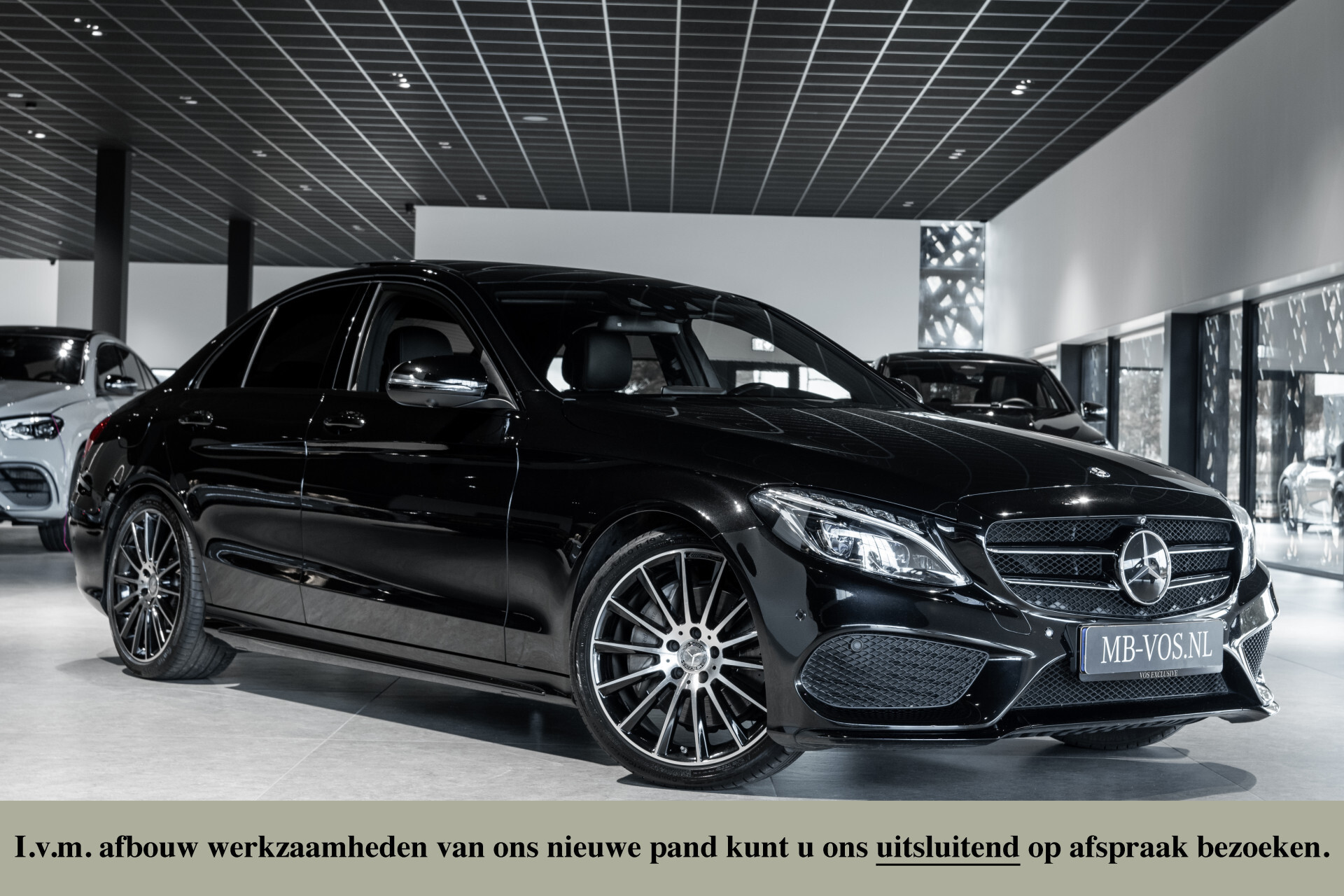Mercedes-Benz C-Klasse 400 4-M AMG Night|Panorama|19"|Burmester|360|Distronic Foto 1