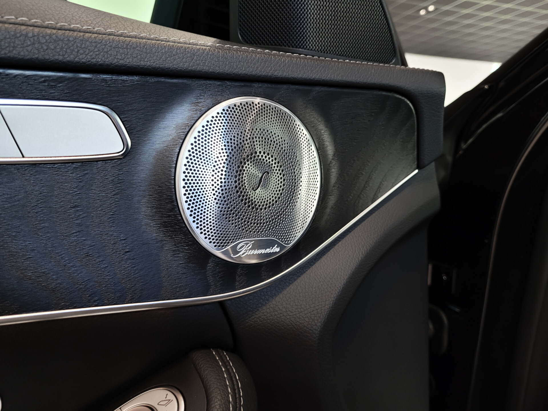 Mercedes-Benz C-Klasse 400 4-M AMG Night|Panorama|19"|Burmester|360|Distronic Foto 14