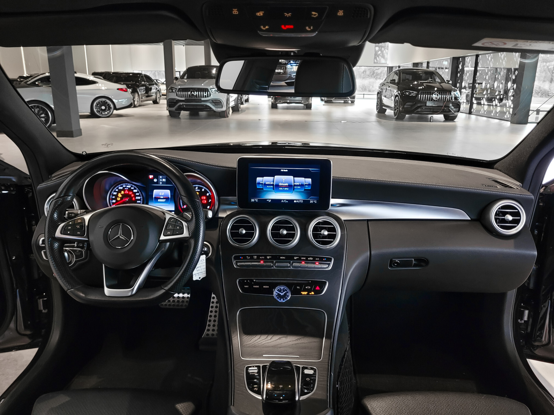 Mercedes-Benz C-Klasse 400 4-M AMG Night|Panorama|19"|Burmester|360|Distronic Foto 20