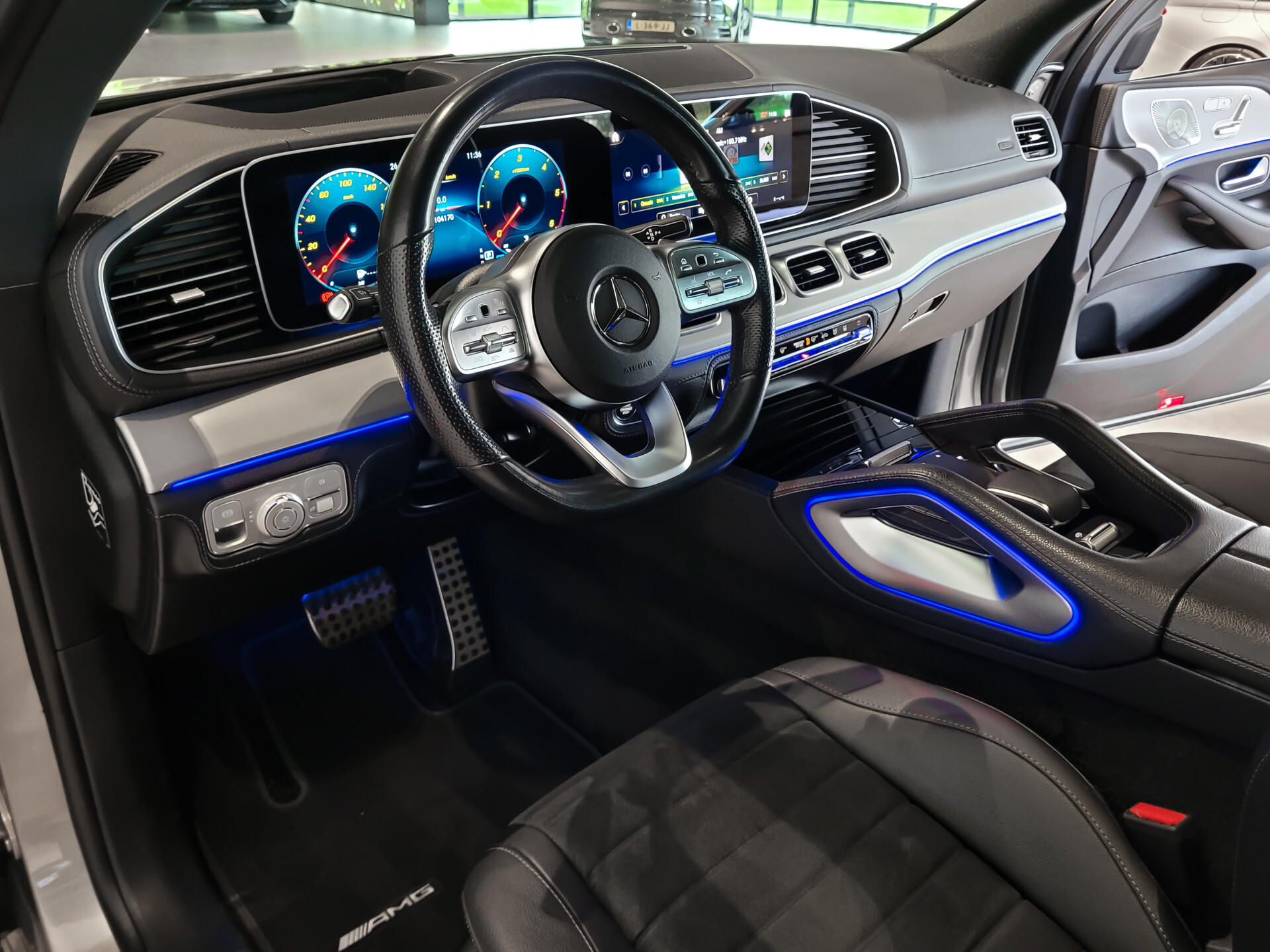 Mercedes-Benz GLE 400 d 4-M AMG Night|Luchtvering|Panorama|HUD|Standkachel|Burmester|Trekhaak|22" Foto 16