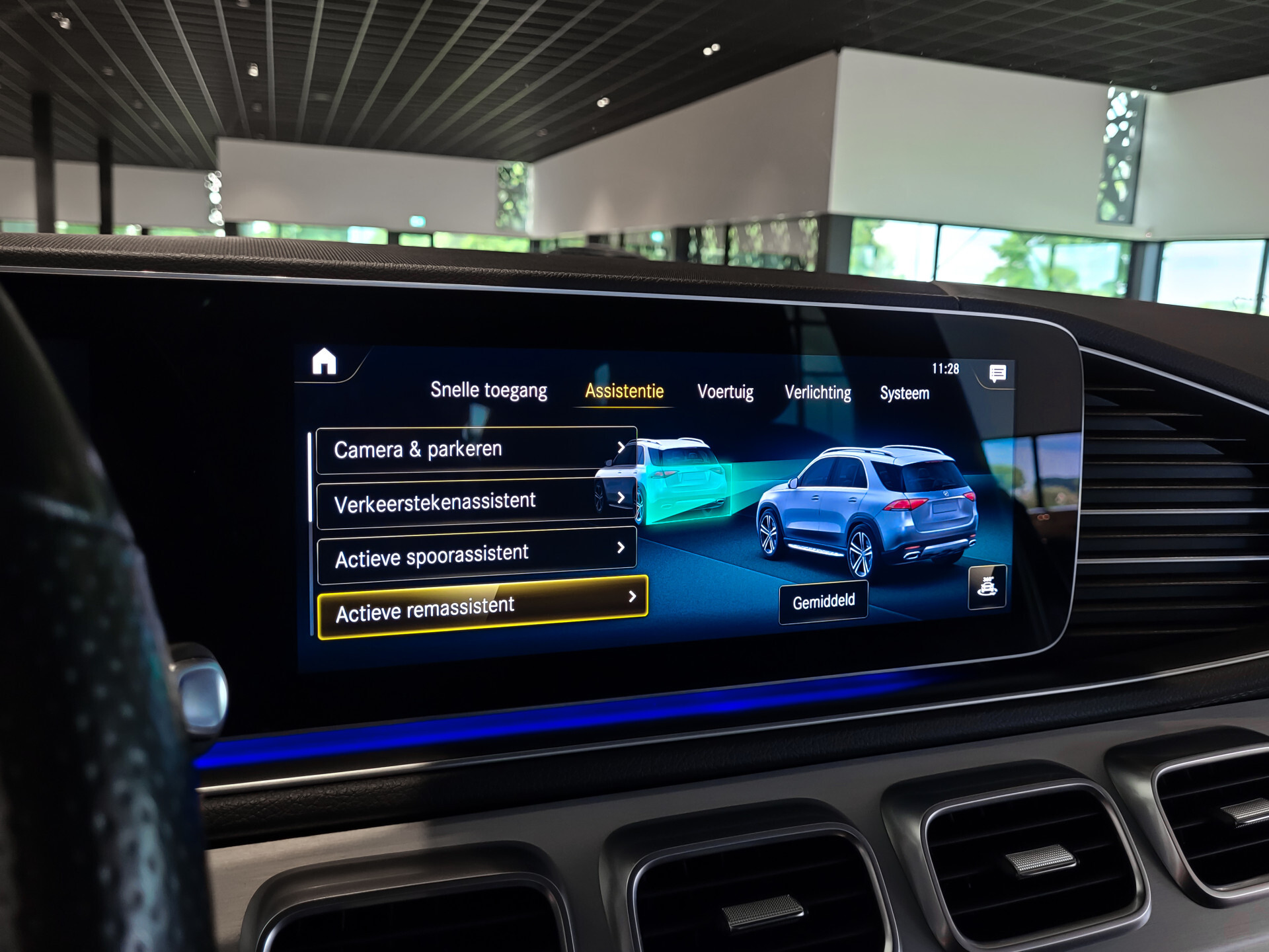 Mercedes-Benz GLE 400 d 4-M AMG Night|Luchtvering|Panorama|HUD|Standkachel|Burmester|Trekhaak|22" Foto 19