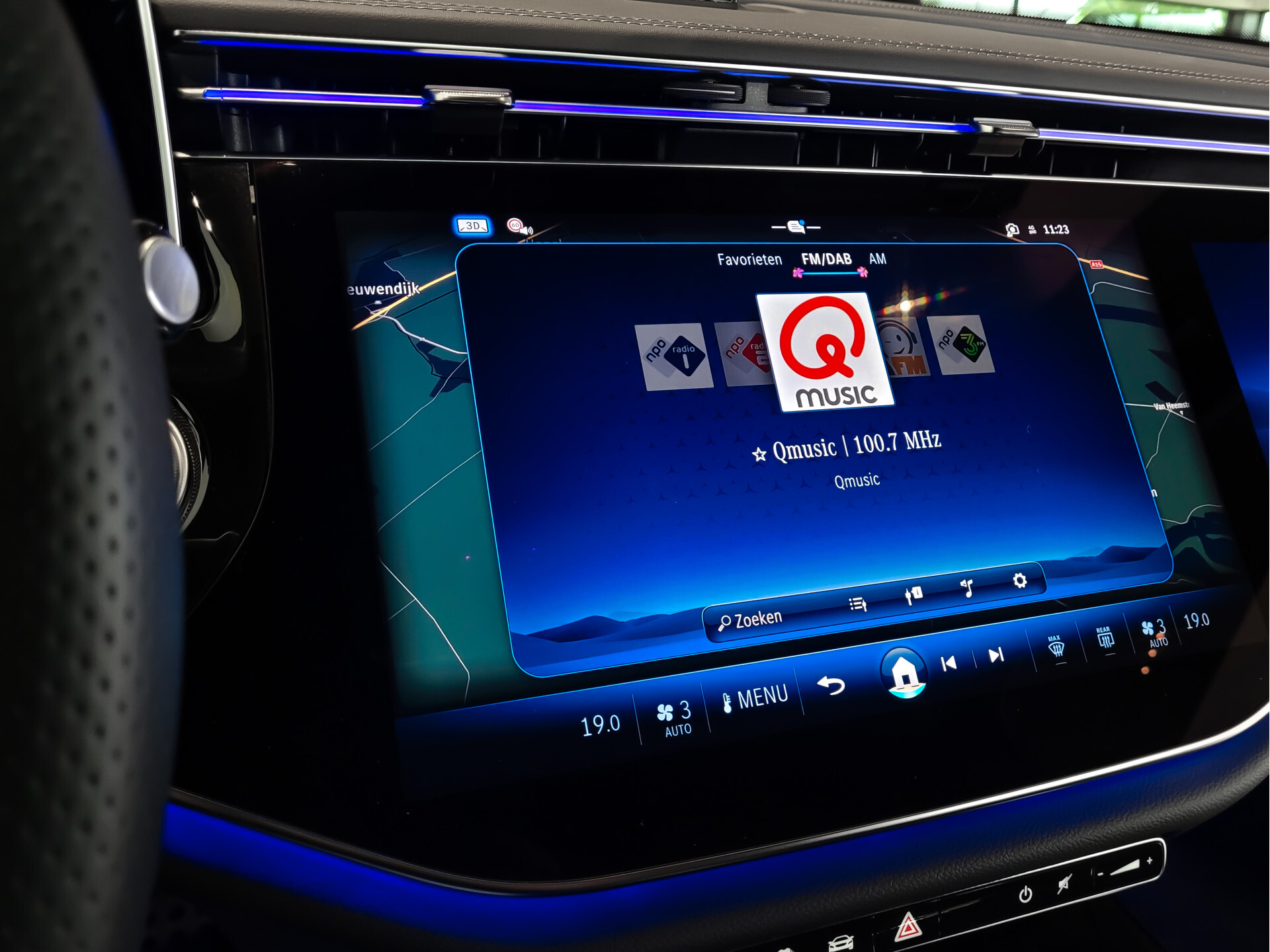 Mercedes-Benz E-Klasse 400 e 4-M AMG Luchtvering|Achterasbesturing|Superscreen|Keyless|Stoelkoeling|HUD|Digital Light Foto 11