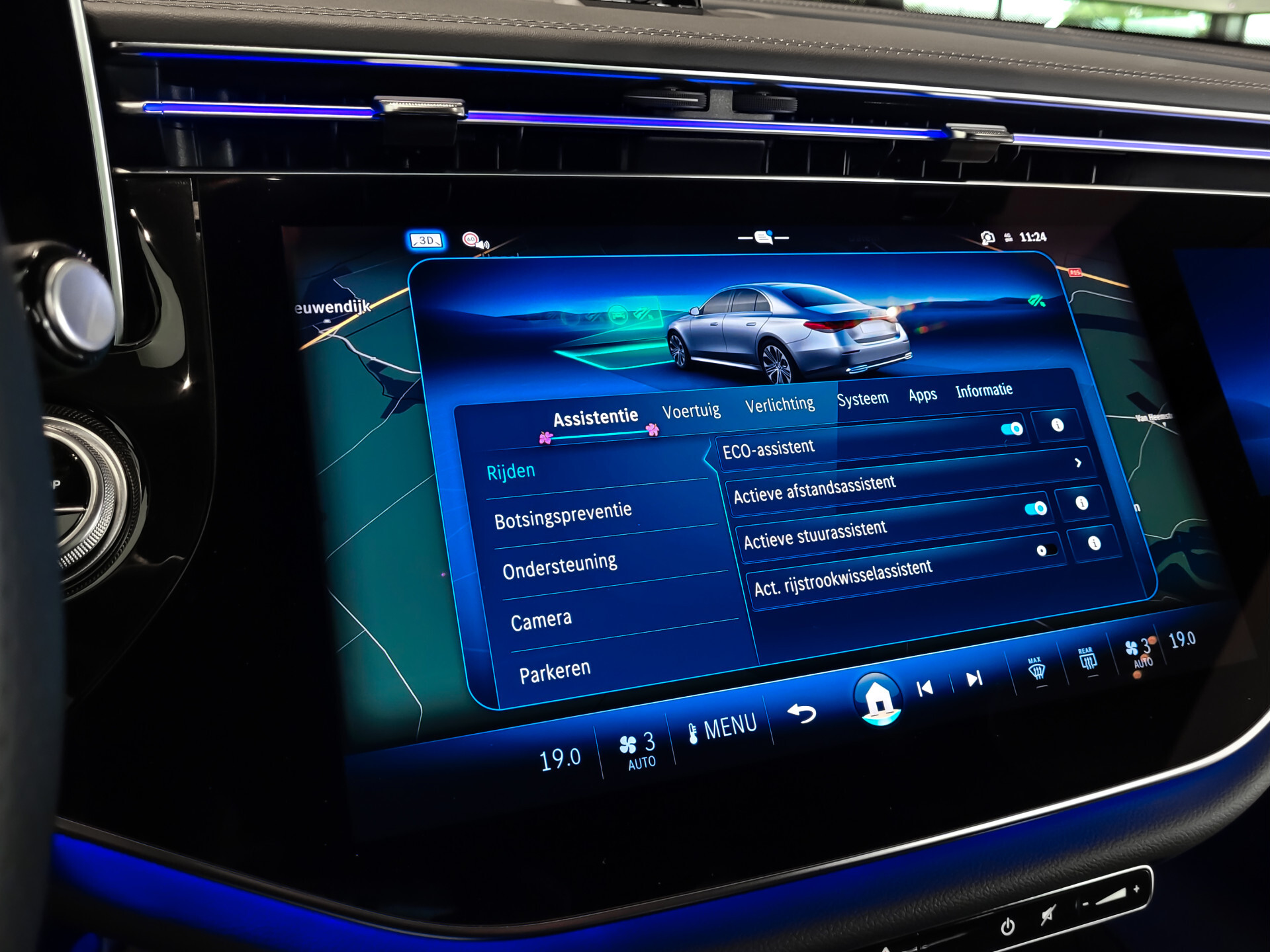 Mercedes-Benz E-Klasse 400 e 4-M AMG Luchtvering|Achterasbesturing|Superscreen|Keyless|Stoelkoeling|HUD|Digital Light Foto 13