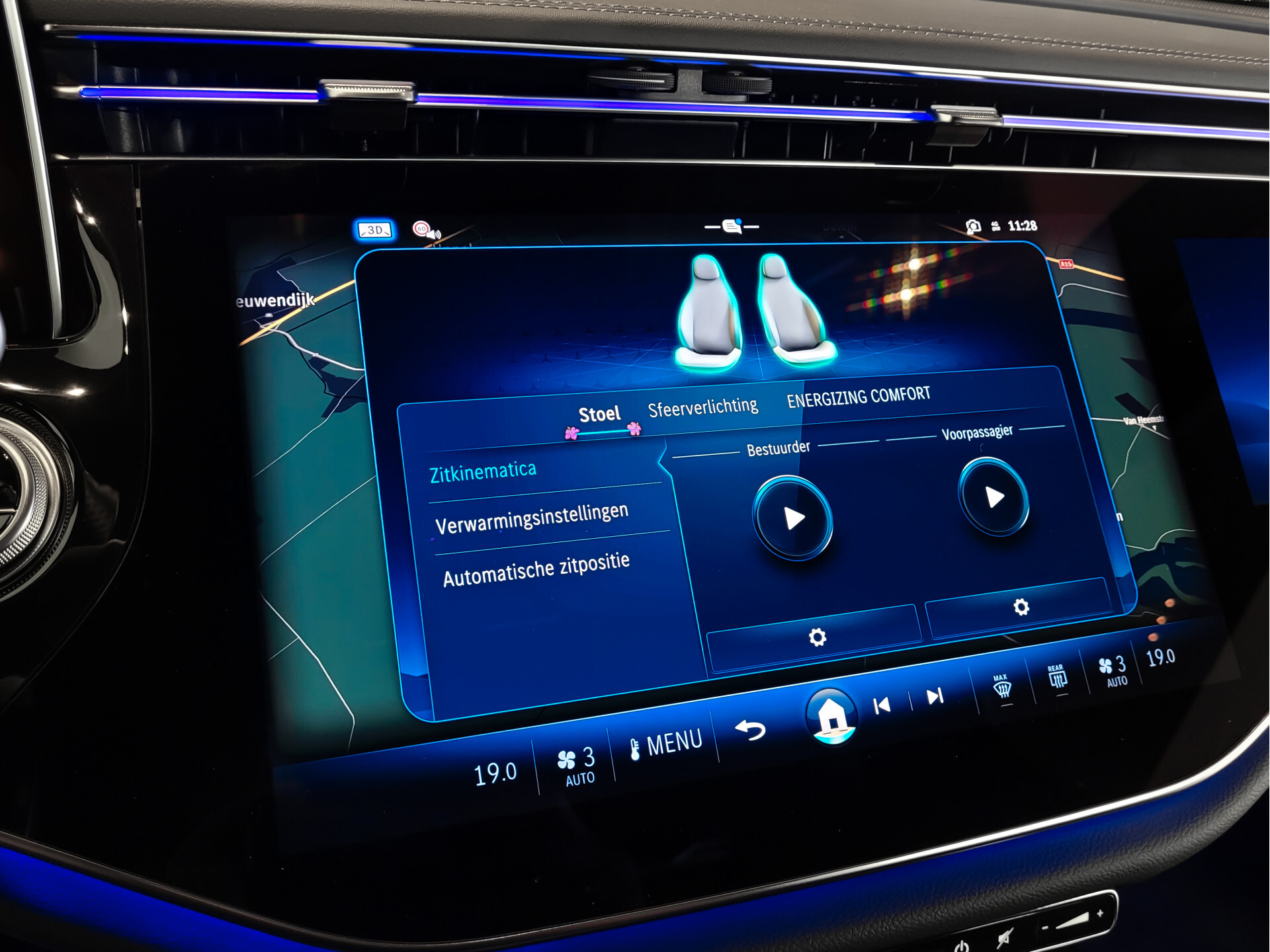 Mercedes-Benz E-Klasse 400 e 4-M AMG Luchtvering|Achterasbesturing|Superscreen|Keyless|Stoelkoeling|HUD|Digital Light Foto 27