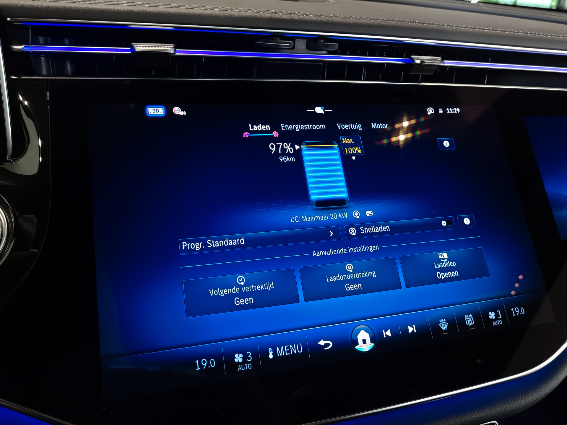 Mercedes-Benz E-Klasse 400 e 4-M AMG Luchtvering|Achterasbesturing|Superscreen|Keyless|Stoelkoeling|HUD|Digital Light Foto 33